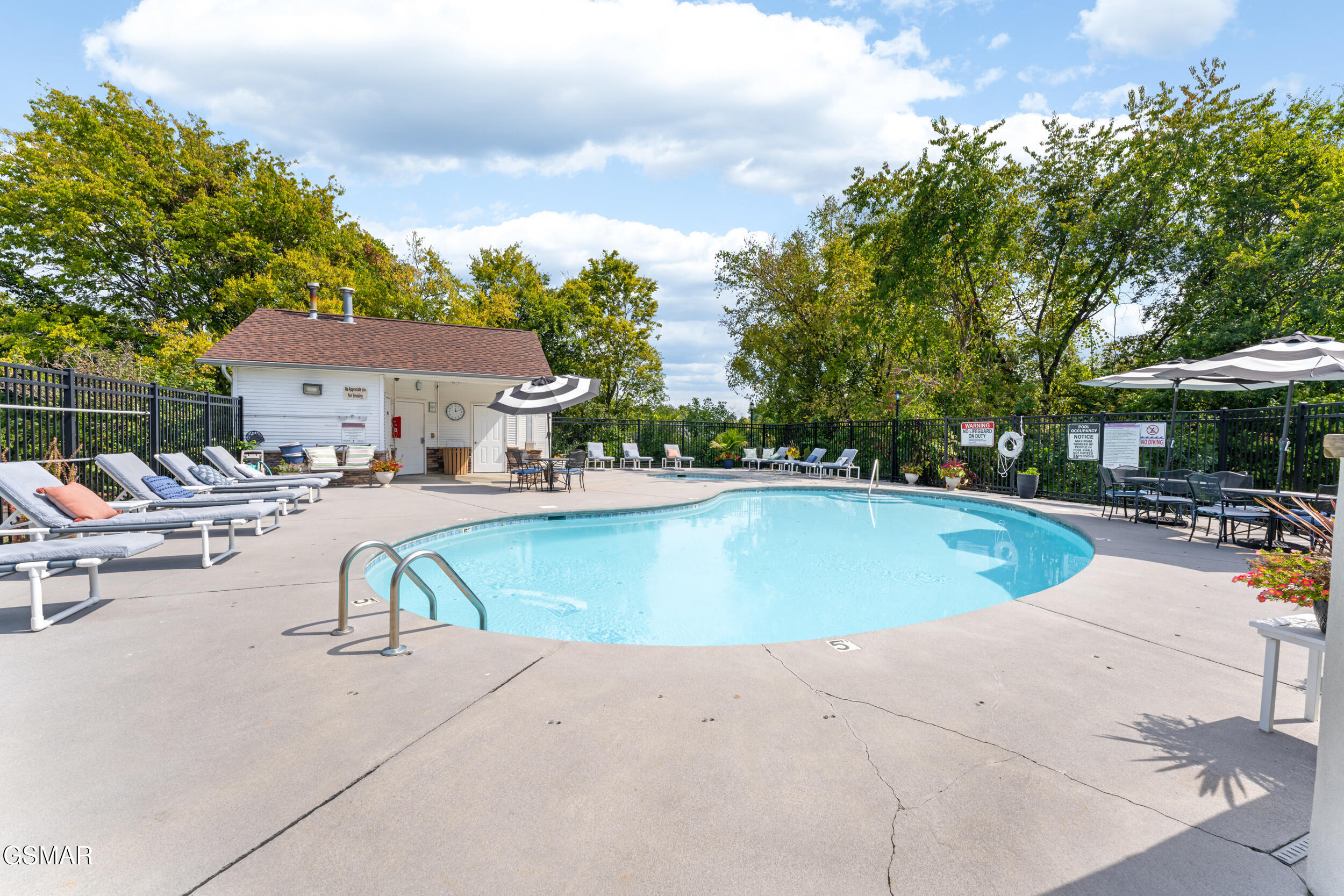 527 River Place Way Sevierville TN 37862