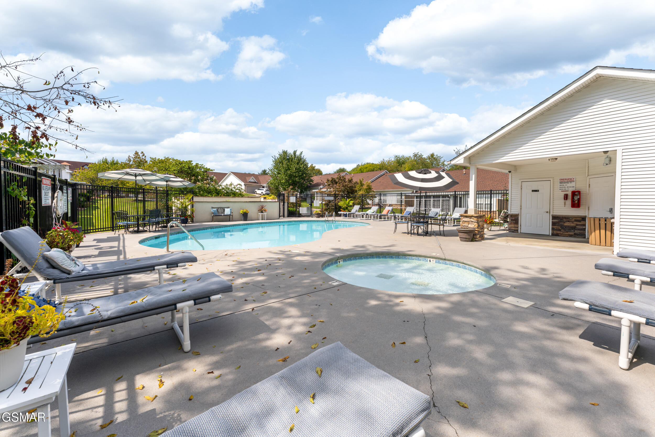527 River Place Way Sevierville TN 37862