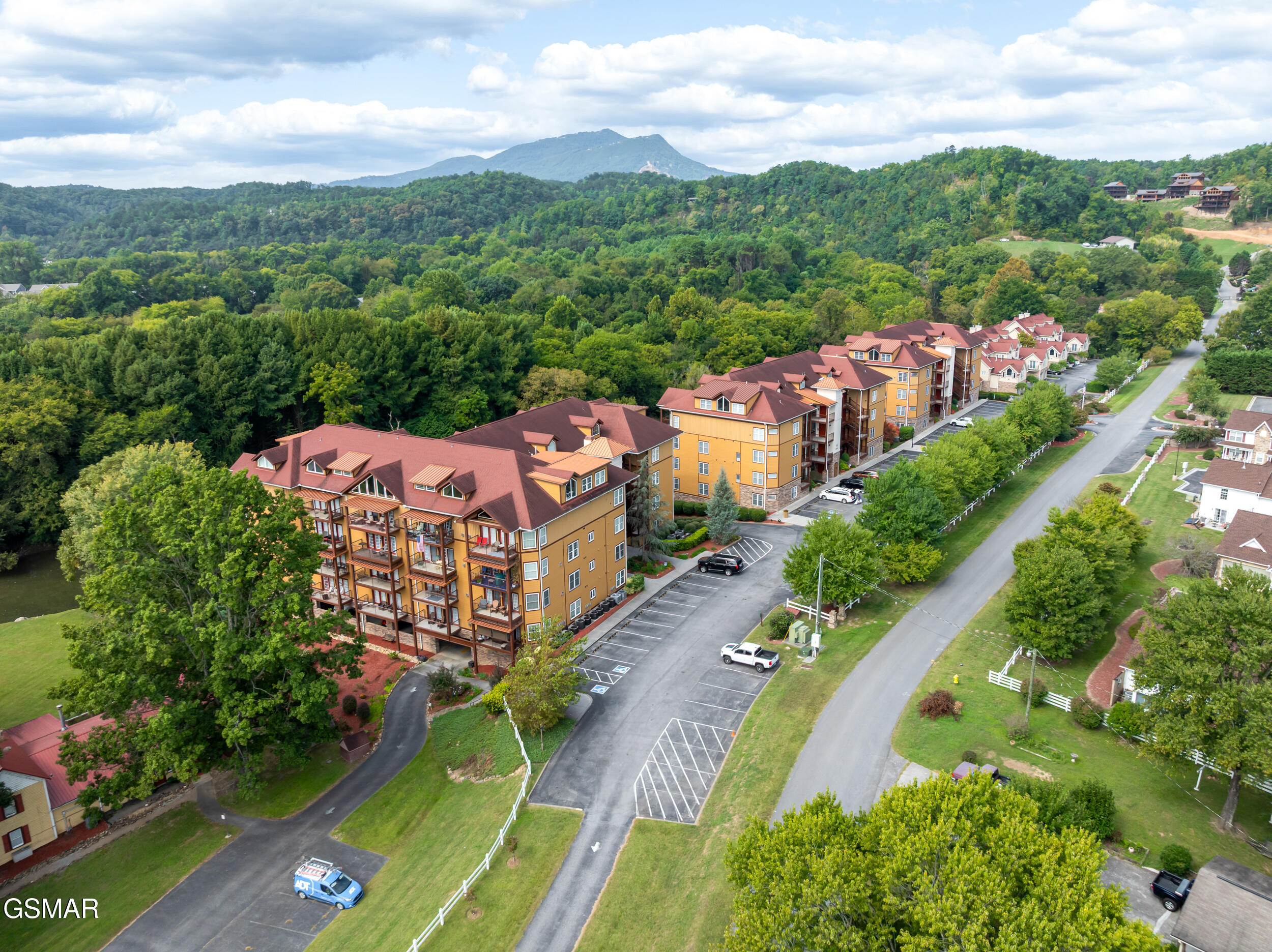 527 River Place Way Sevierville TN 37862