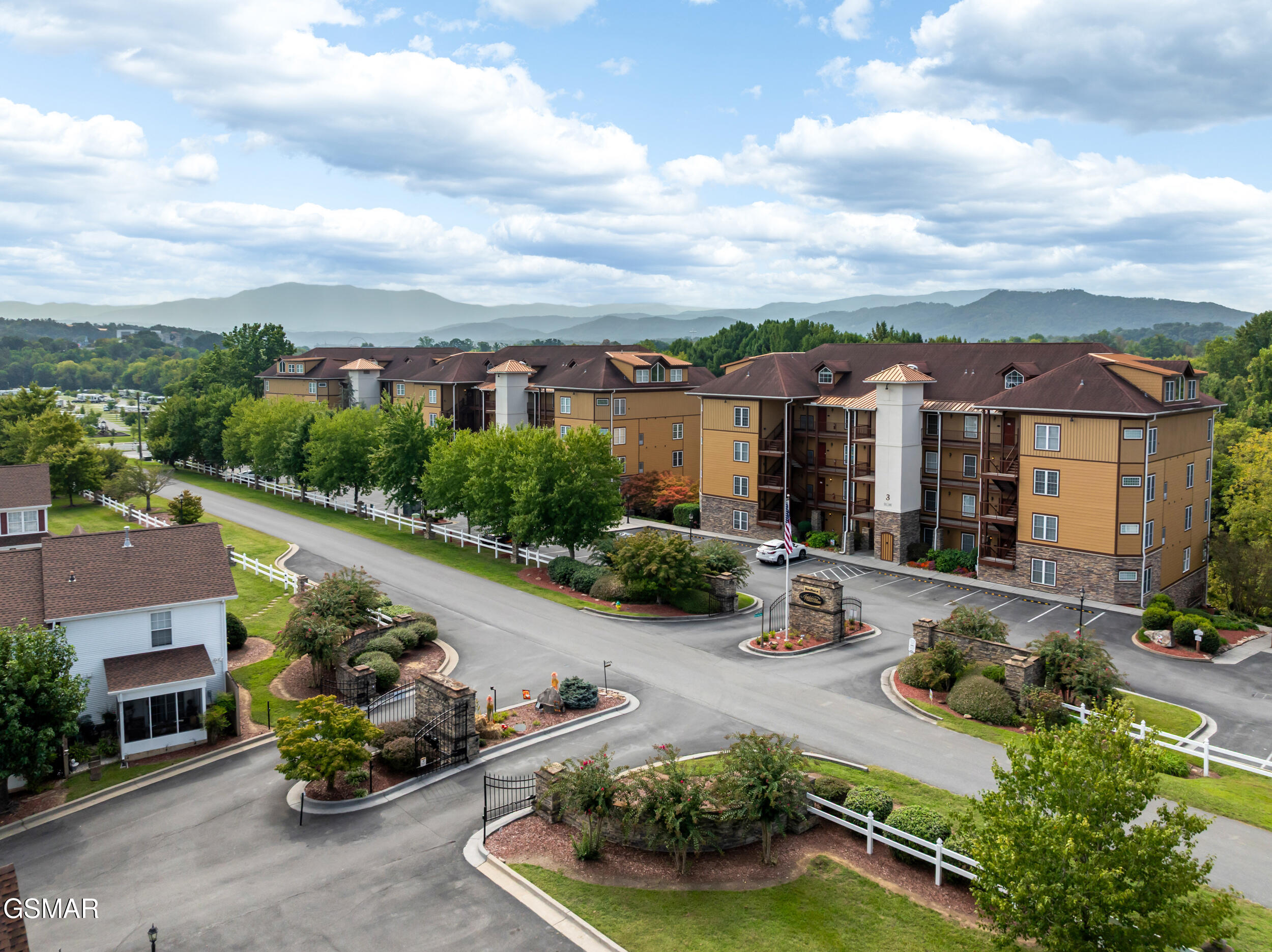 527 River Place Way Sevierville TN 37862
