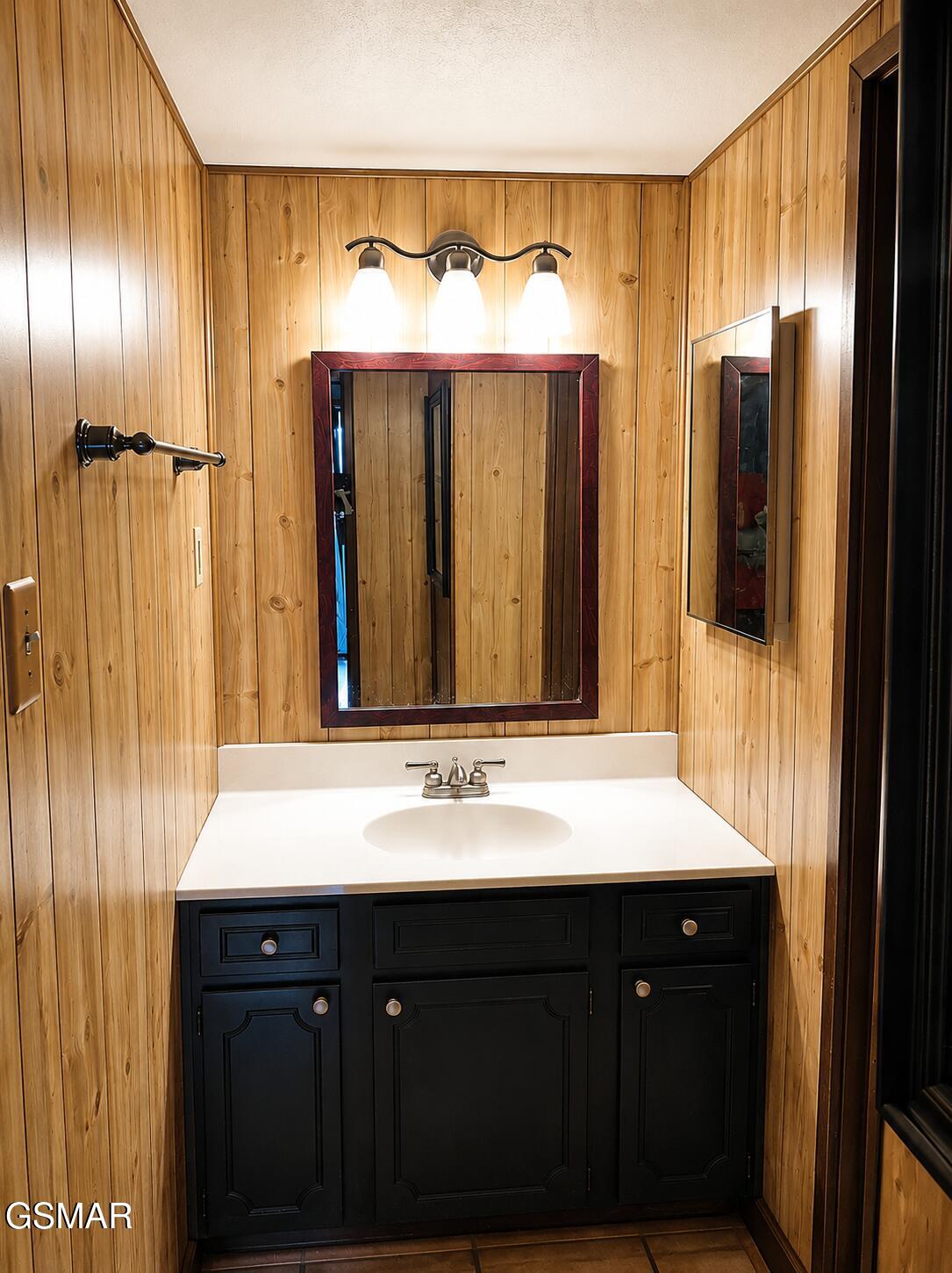 1081 Cove Sevierville TN 37876