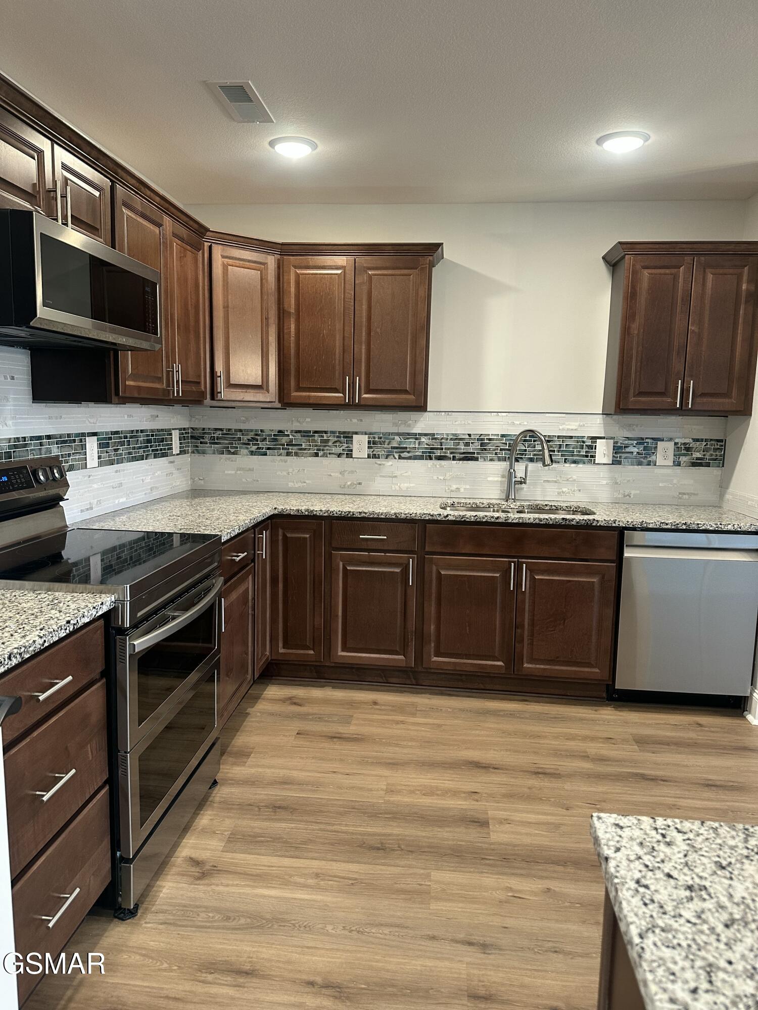 766 Snowflower Circle Pigeon Forge TN 37863