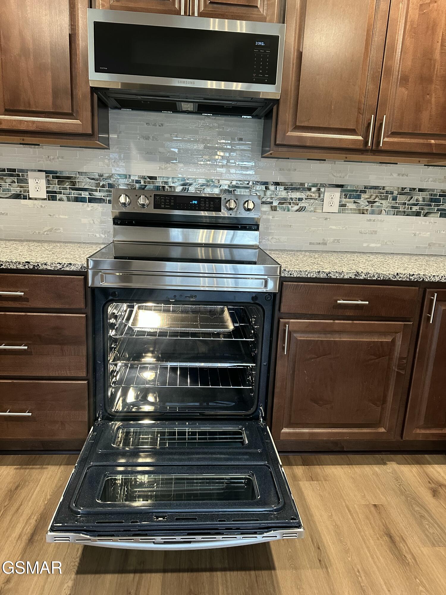 766 Snowflower Circle Pigeon Forge TN 37863