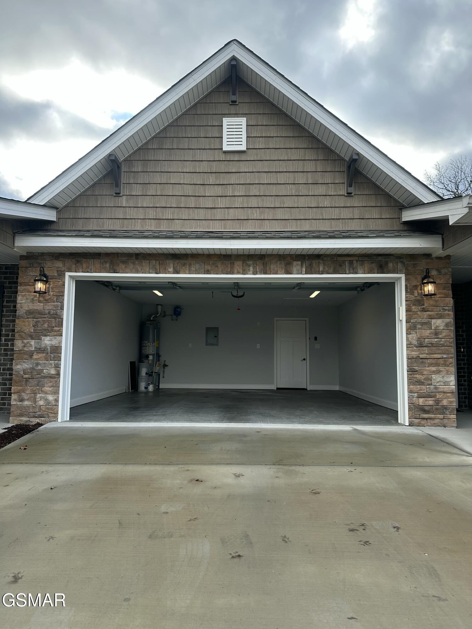 766 Snowflower Circle Pigeon Forge TN 37863