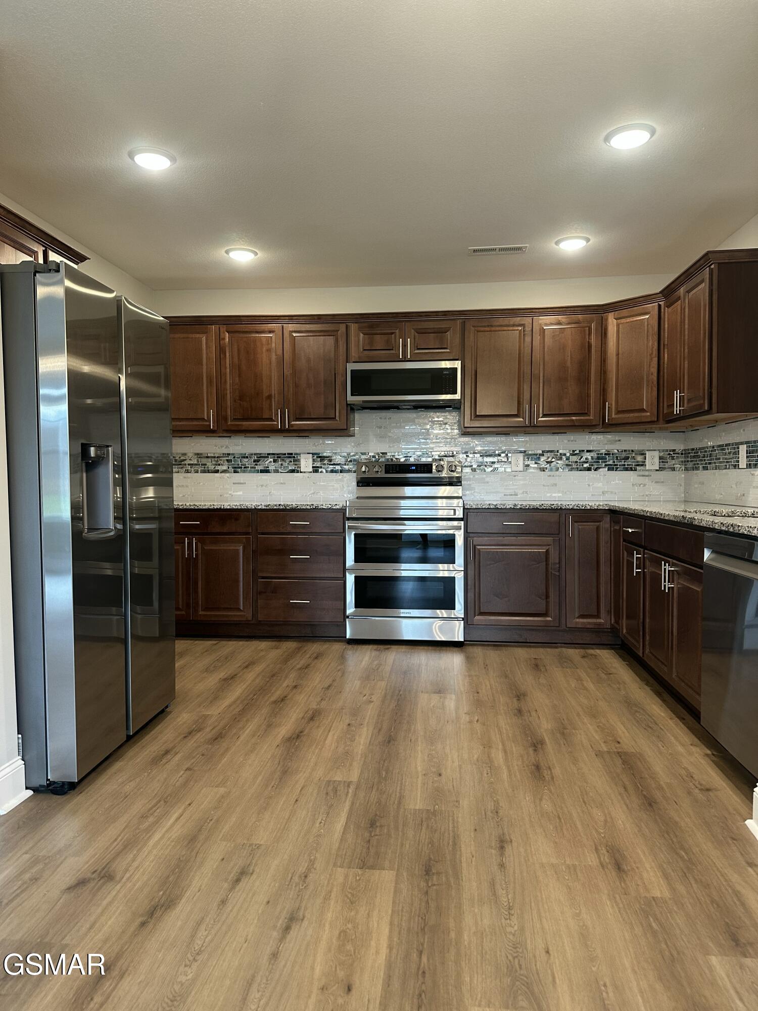 766 Snowflower Circle Pigeon Forge TN 37863