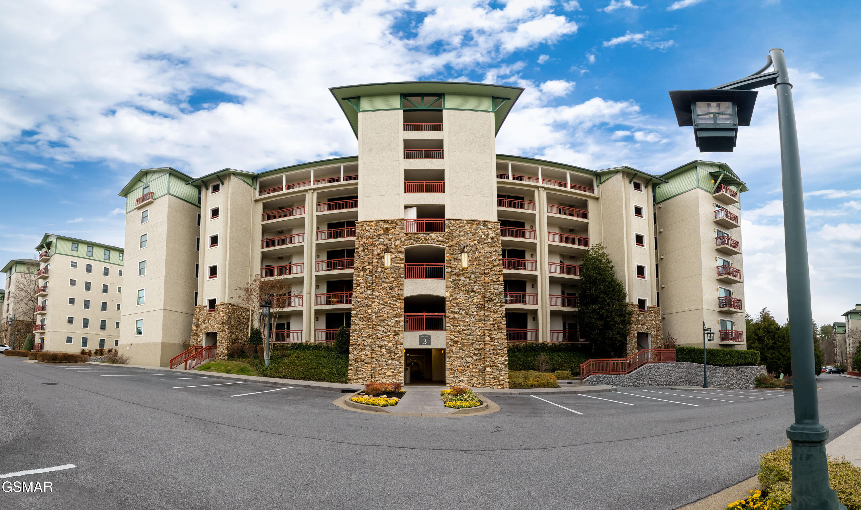 212 Dollywood Lane Pigeon Forge TN 37863