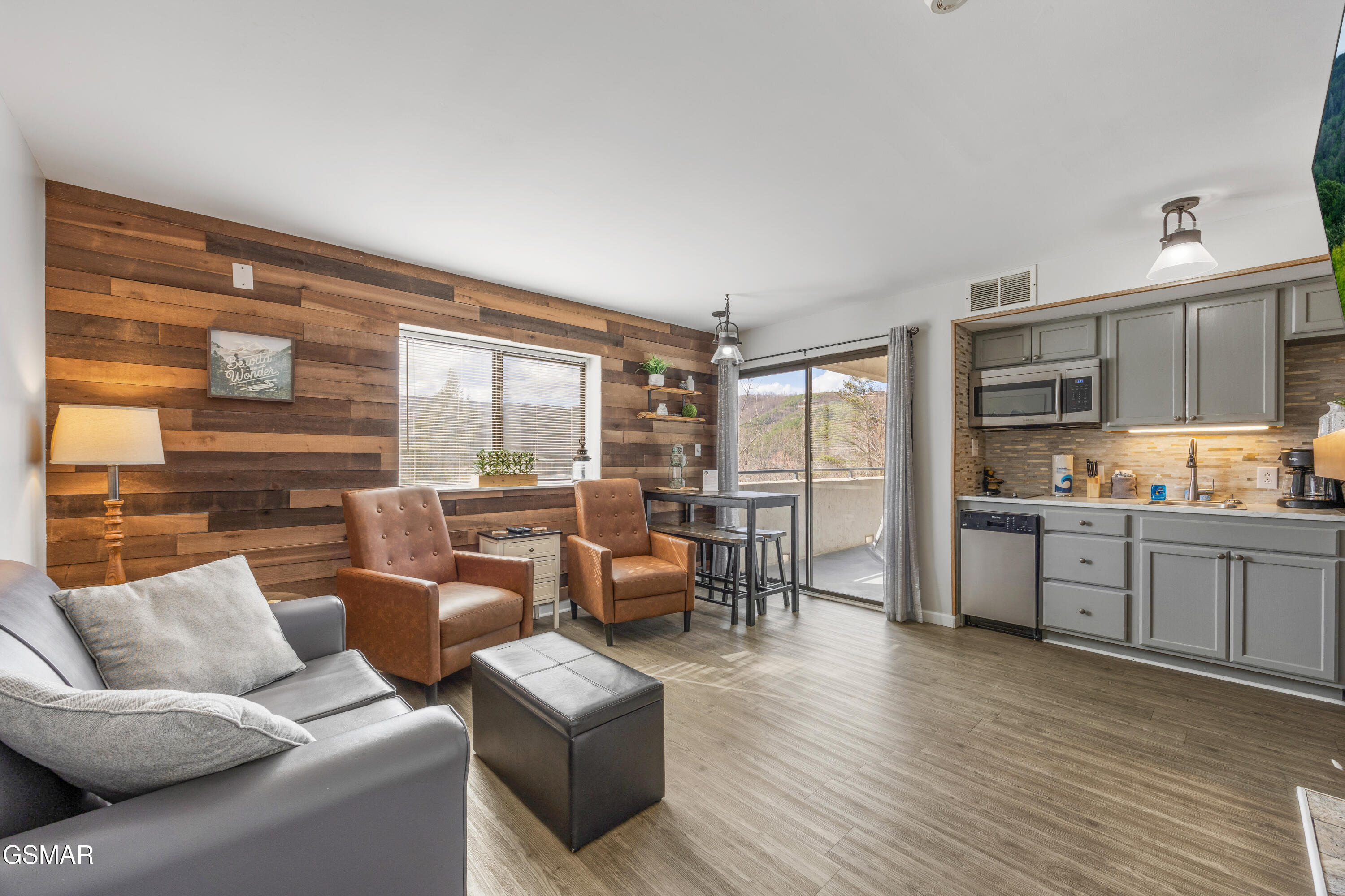 354 E Holly Ridge Road Gatlinburg TN 37738