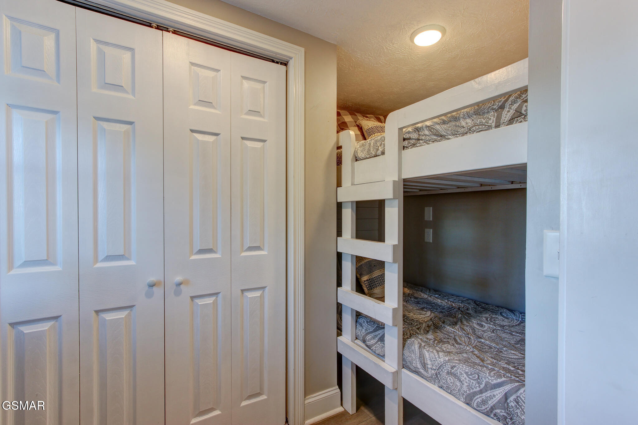 820 Golf View Boulevard Pigeon Forge TN 37863