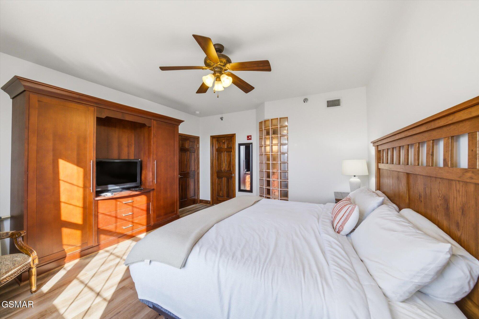 410 Big Bear Way Pigeon Forge TN 37863