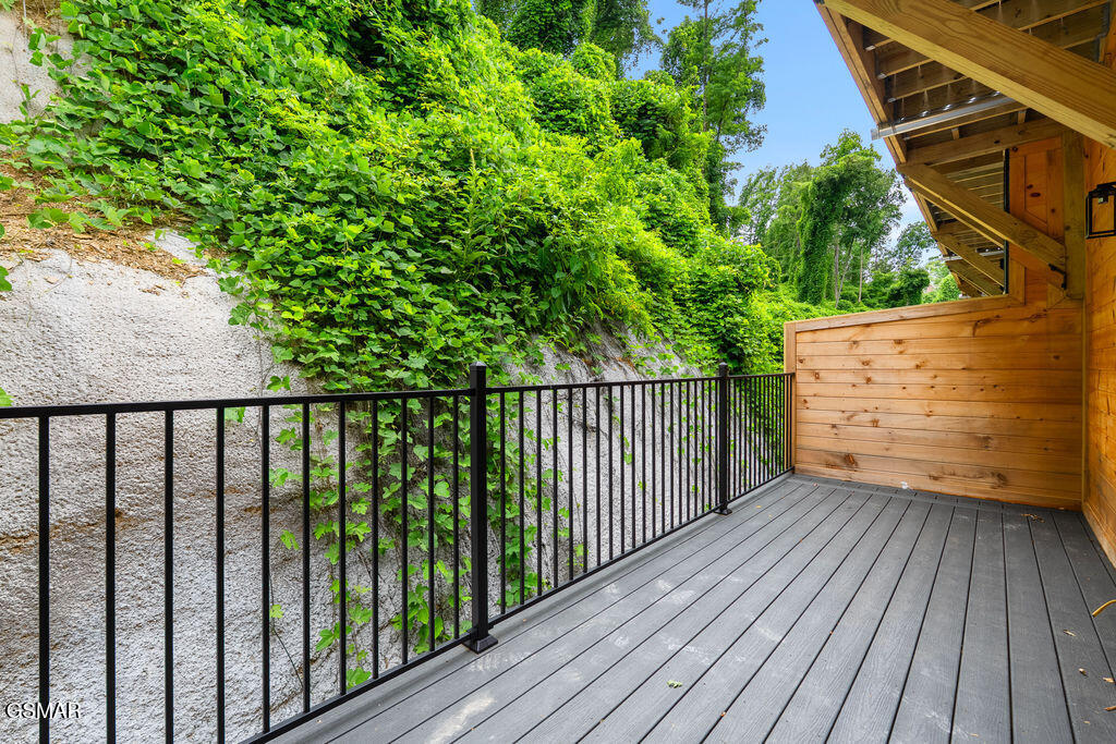 215 Circle Drive Gatlinburg TN 37738