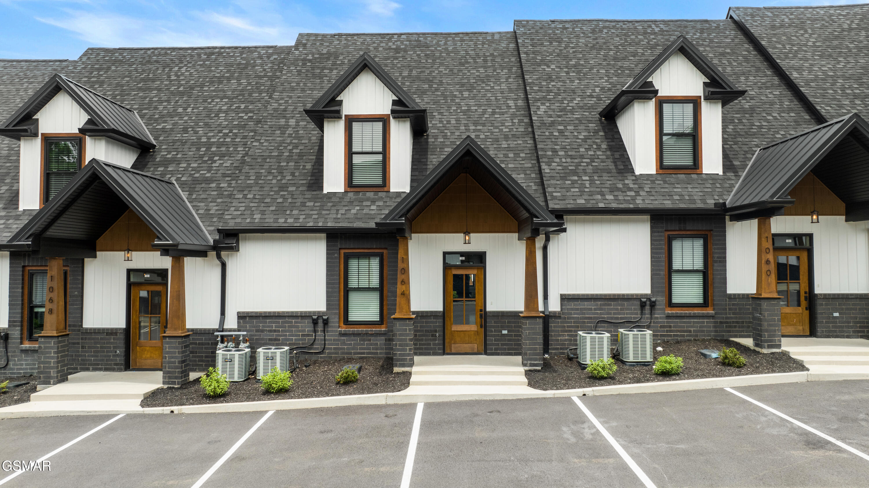 1064 Watch Hill Way Sevierville TN 37862