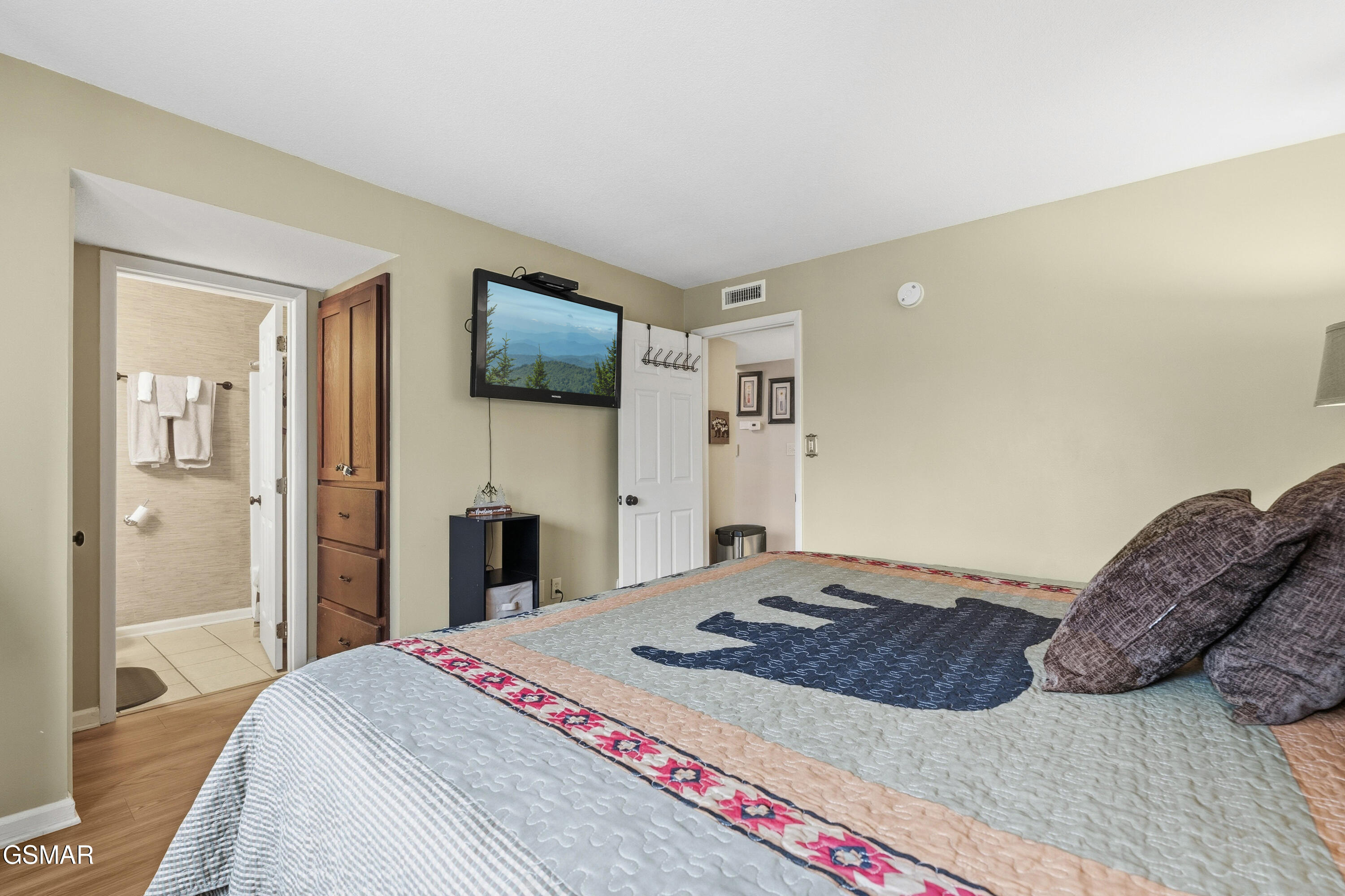 354 E Holly Ridge Gatlinburg TN 37738