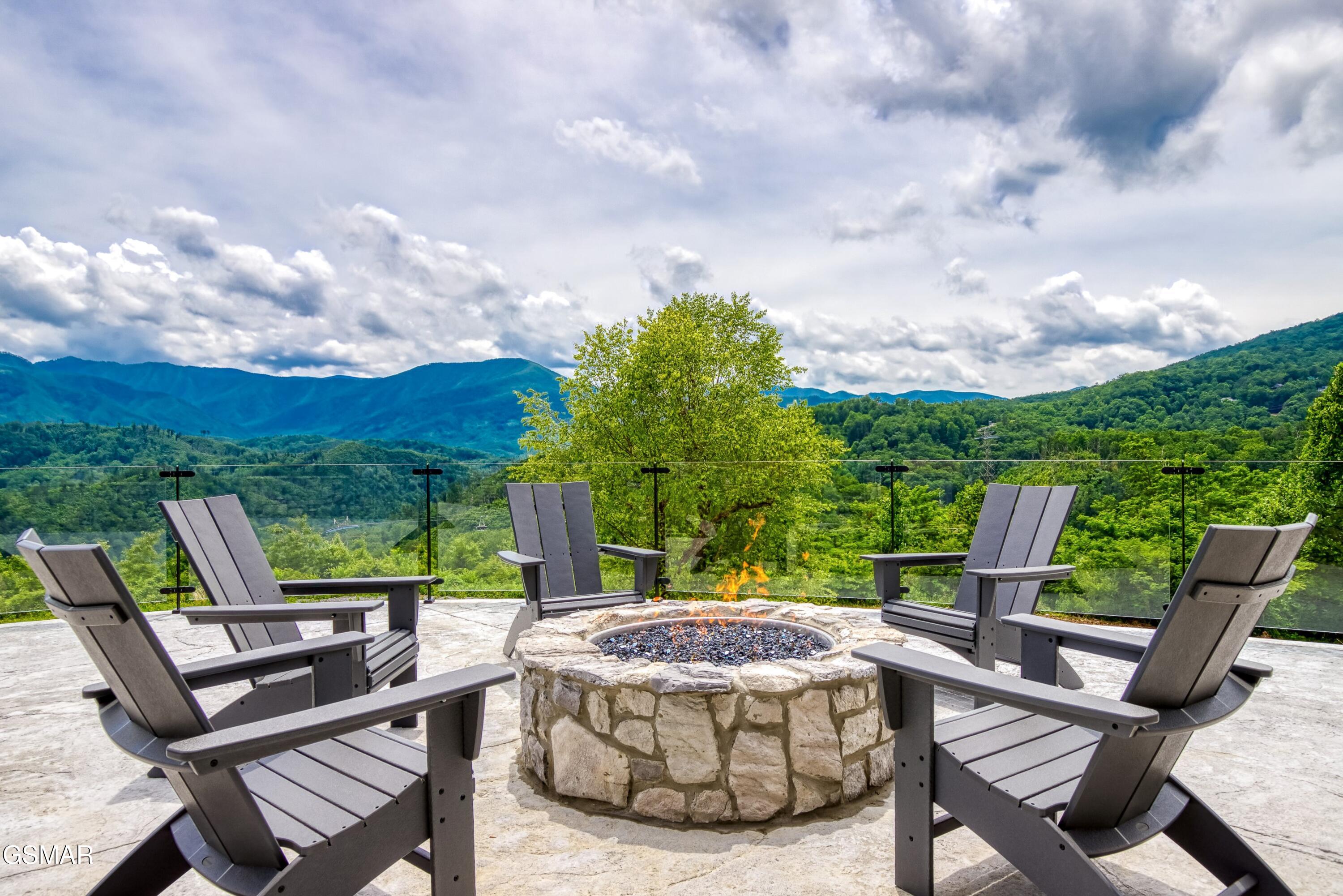 855 Campbell Lead Road Gatlinburg TN 37738