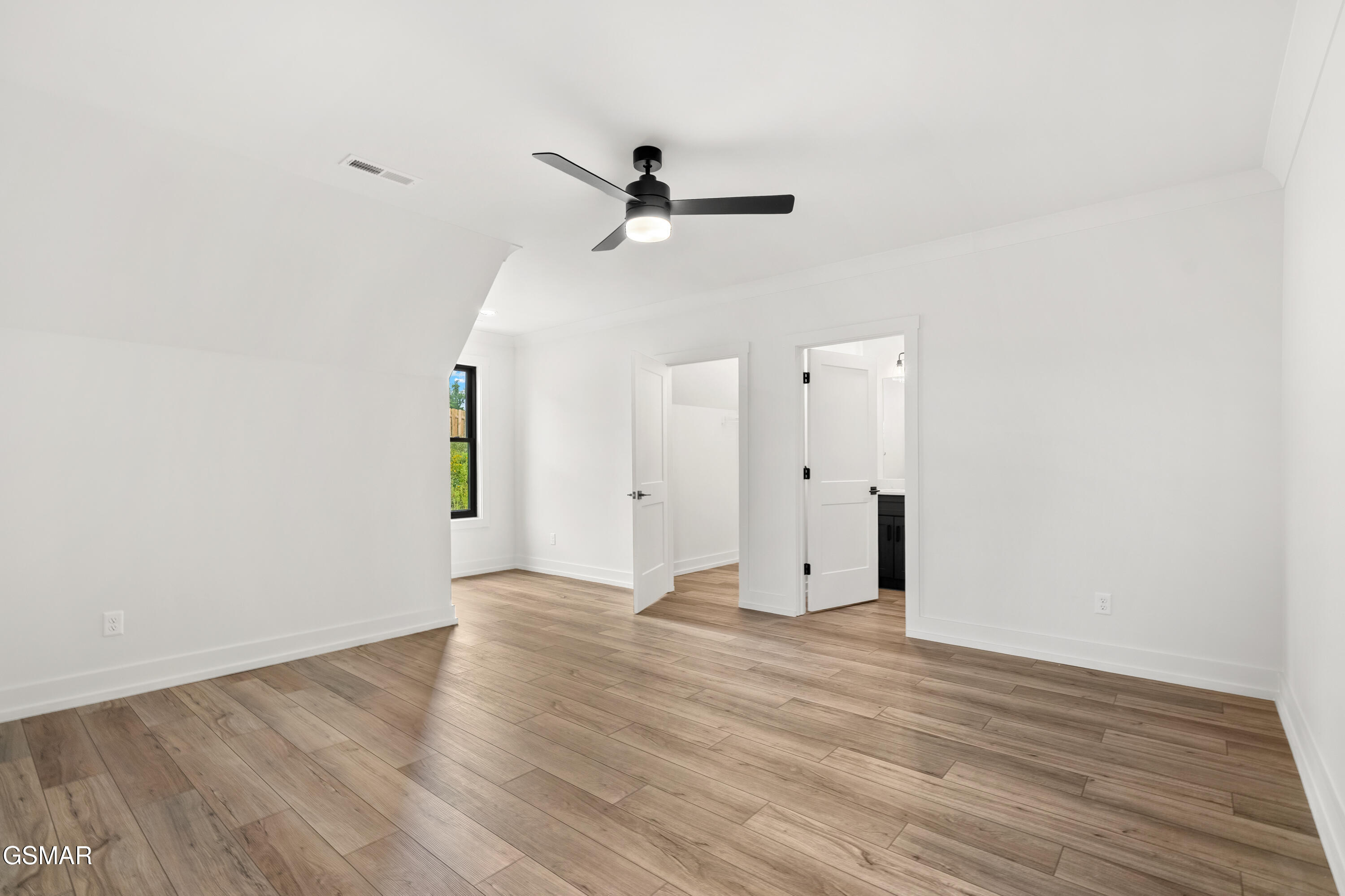 1043 Watch Hill Way Sevierville TN 37862