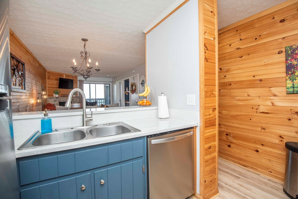 1102 Ski View Drive Gatlinburg TN 33738