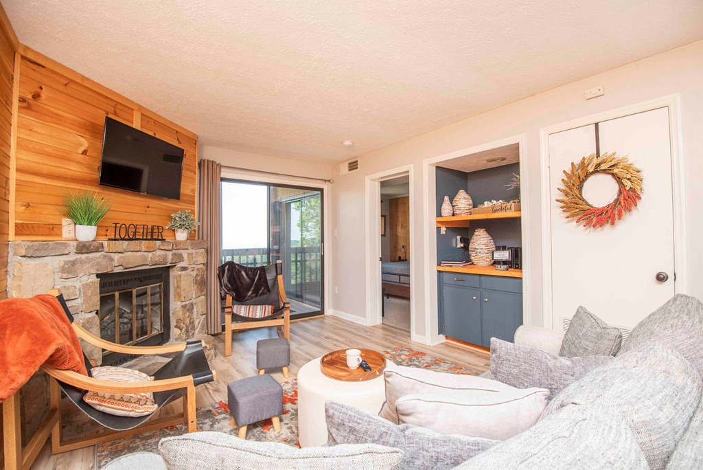 1102 Ski View Drive Gatlinburg TN 33738