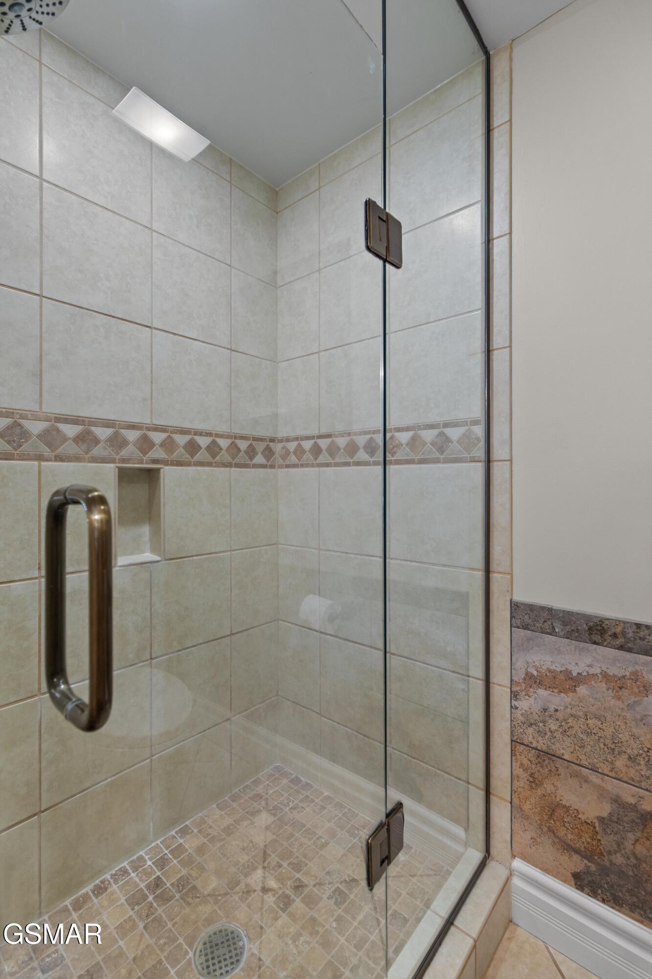 215 Woliss Gatlinburg TN 37738