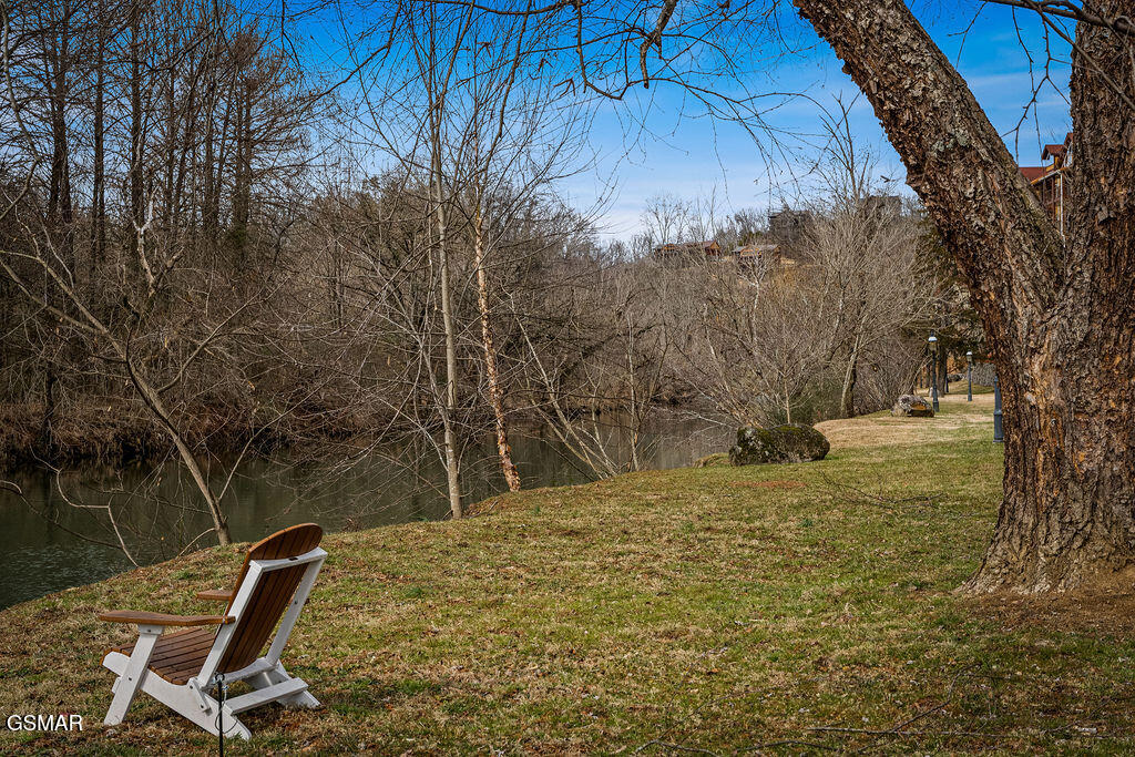 527 Orchard Valley Way Pigeon Forge TN 37862