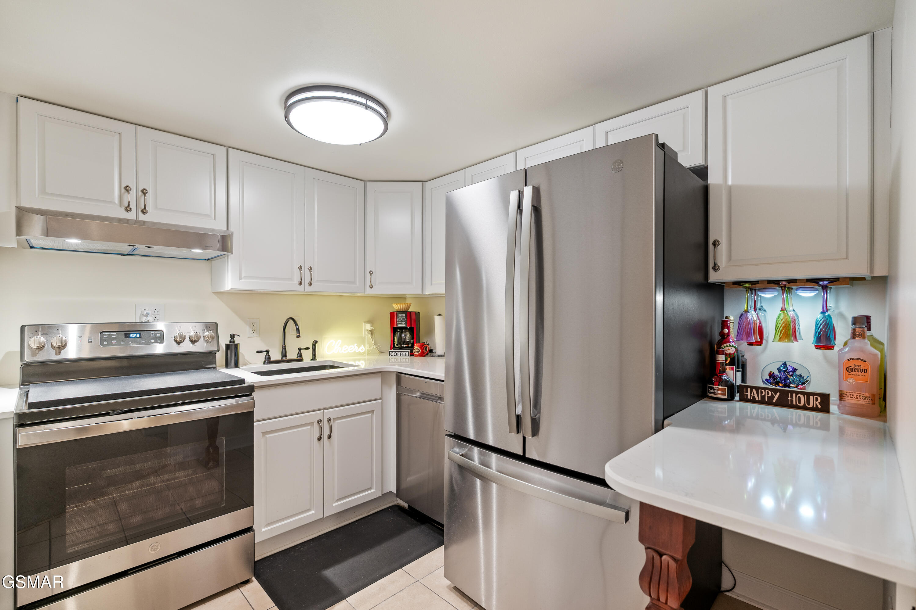 527 Orchard Valley Way Pigeon Forge TN 37862