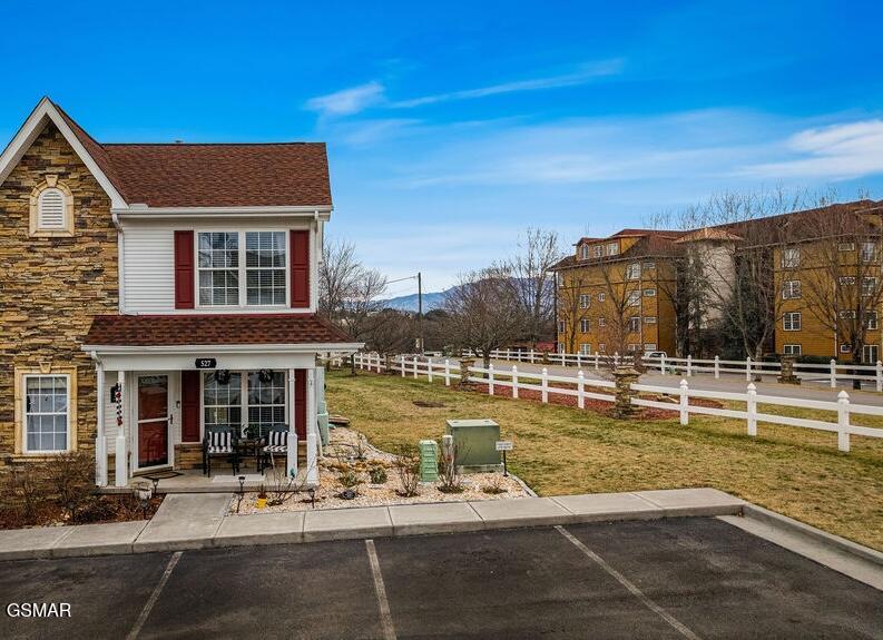 527 Orchard Valley Way Pigeon Forge TN 37862