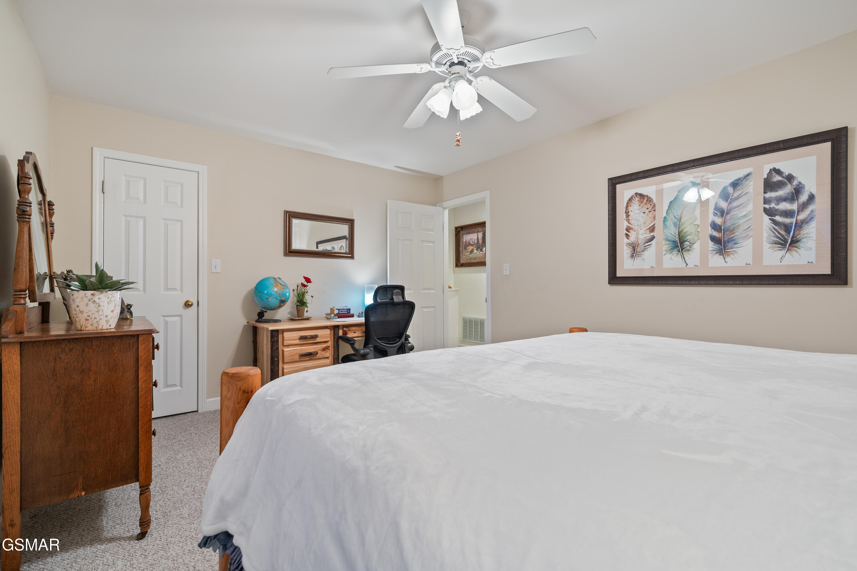 527 Orchard Valley Way Pigeon Forge TN 37862