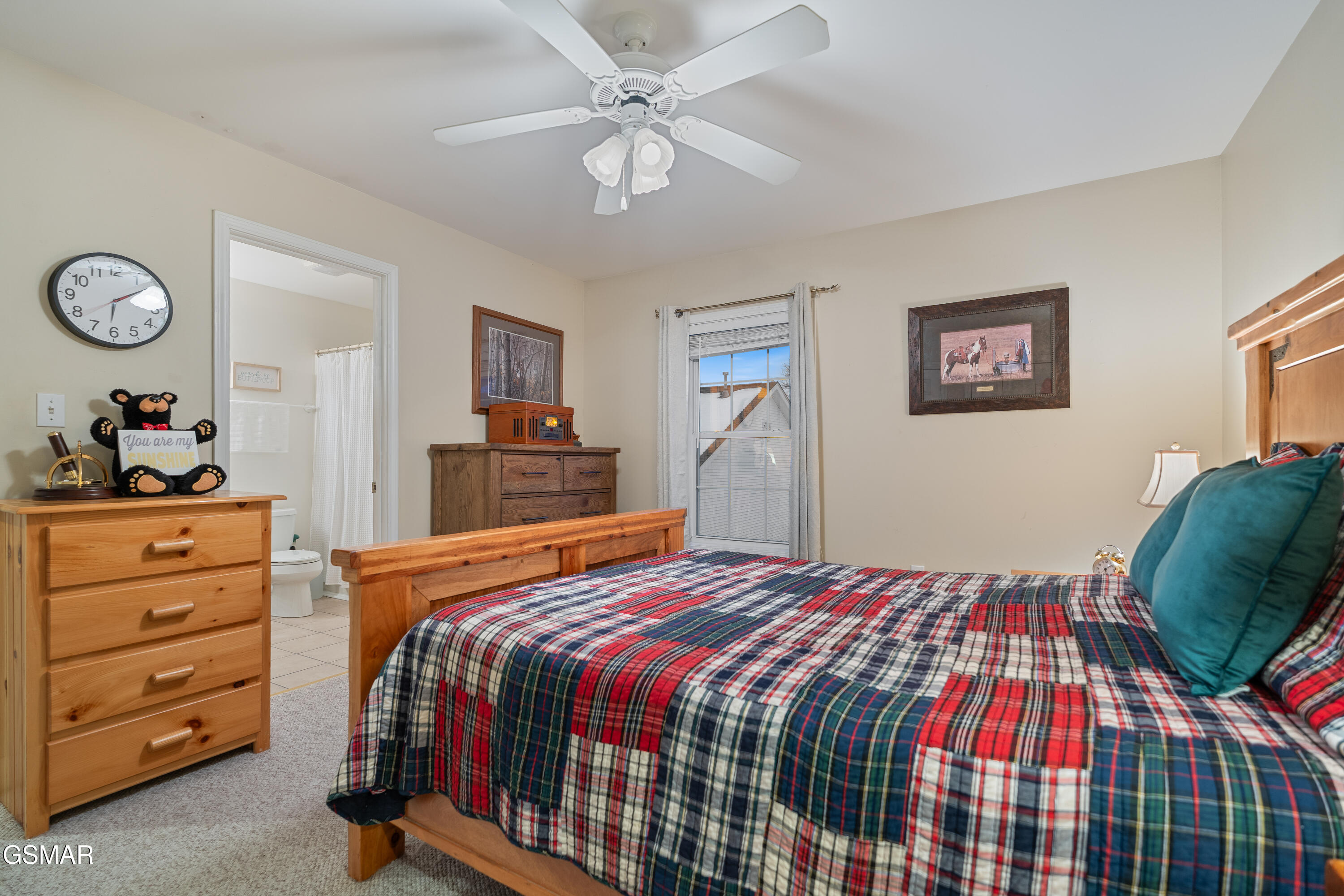 527 Orchard Valley Way Pigeon Forge TN 37862