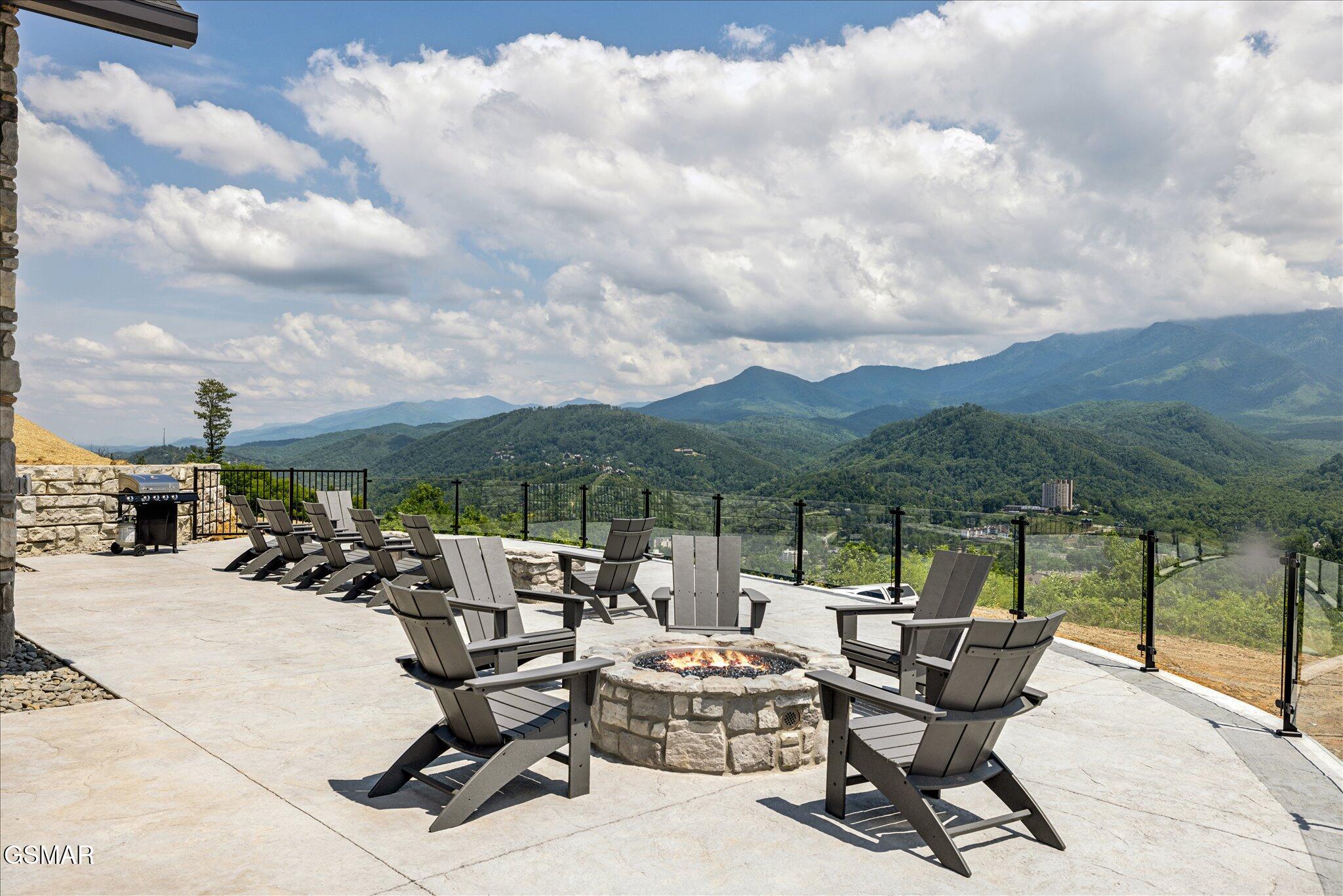 855 Campbell Lead Road Gatlinburg TN 37738