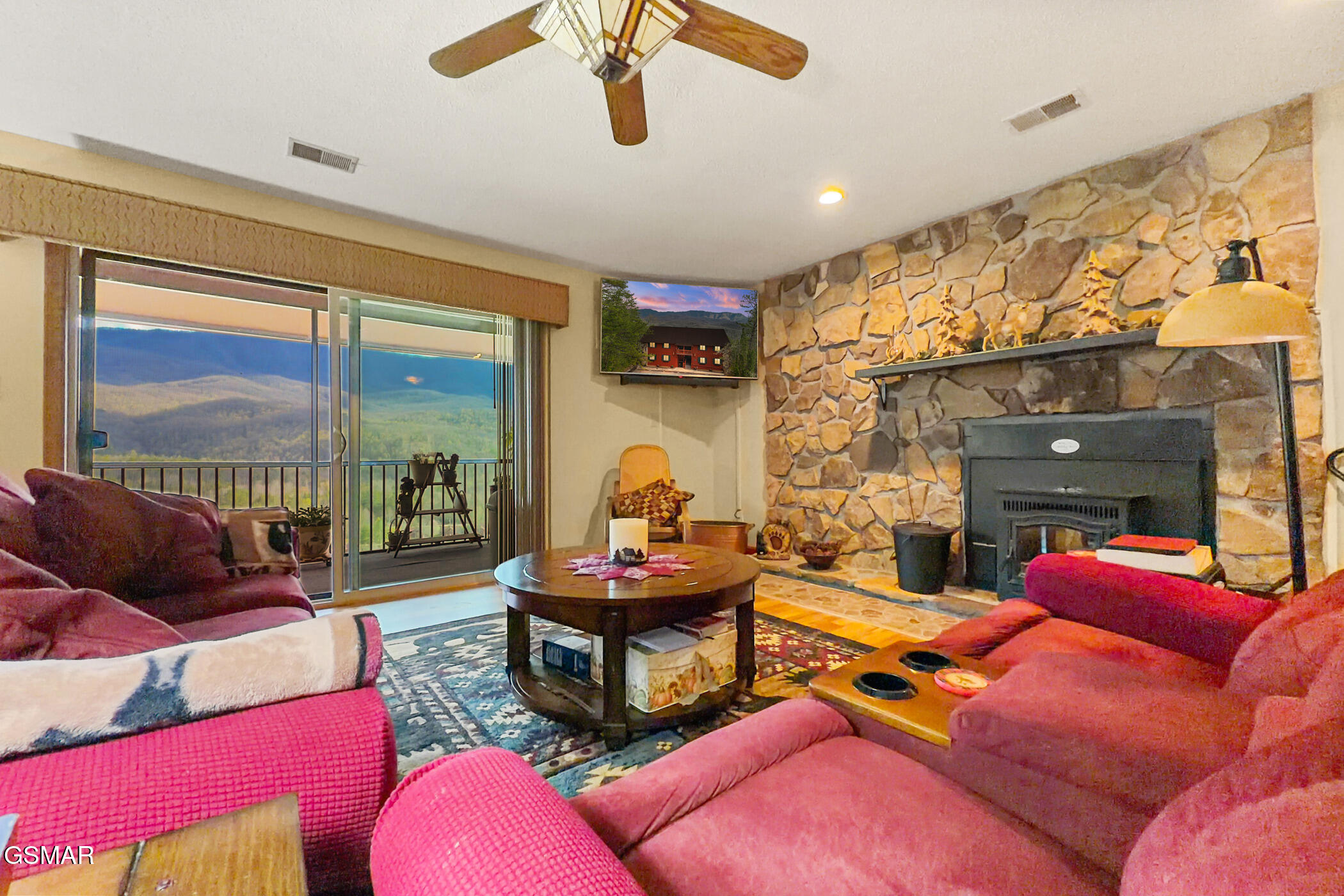 429 Deer Path Lane Gatlinburg TN 37738