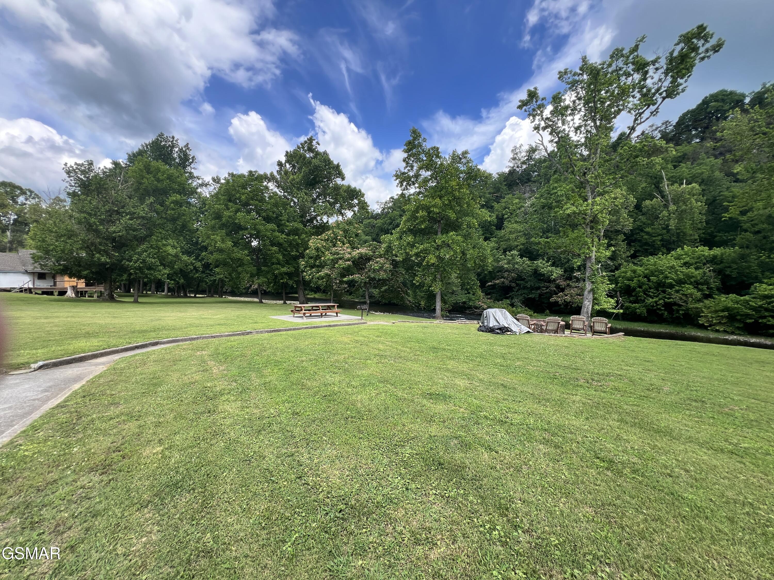 7239 E Lamar Alex Parkway Townsend TN 37882