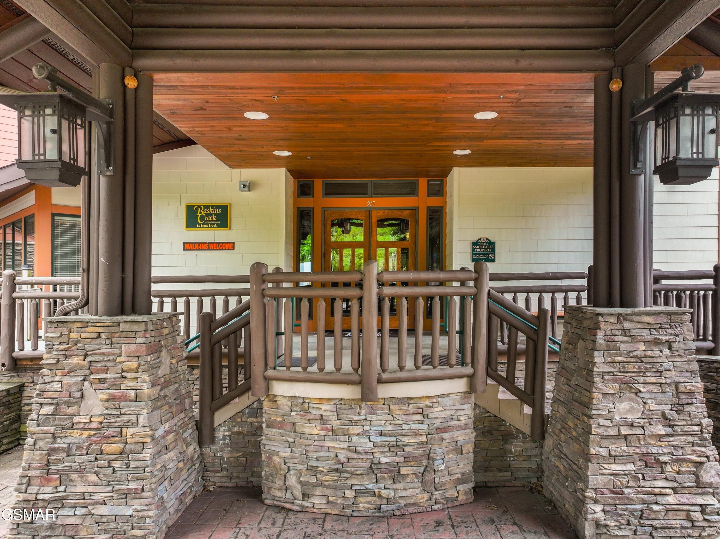 215 Woliss Lane Gatlinburg TN 37738