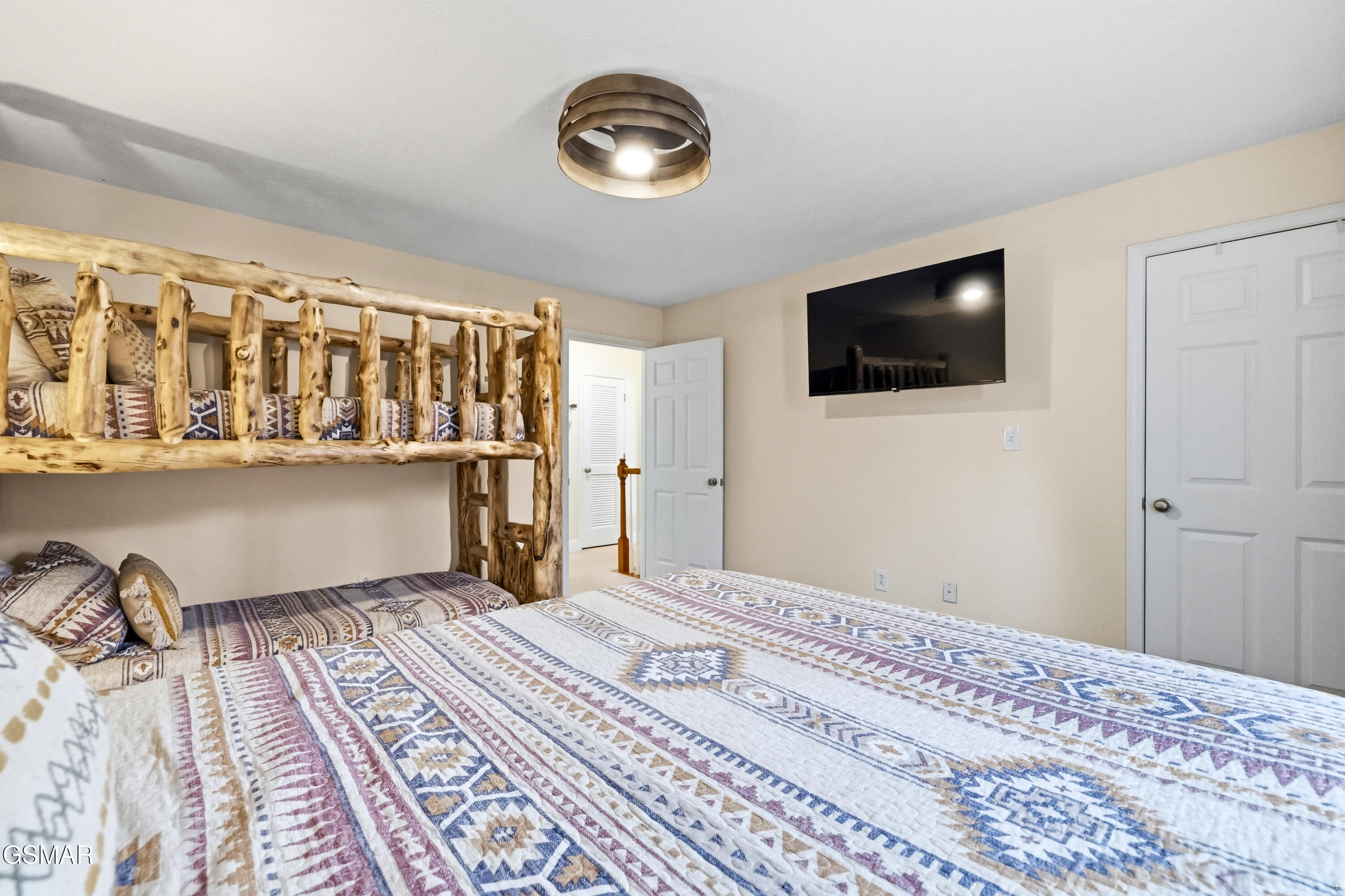 2655 High Valley Drive Pigeon Forge TN 37863
