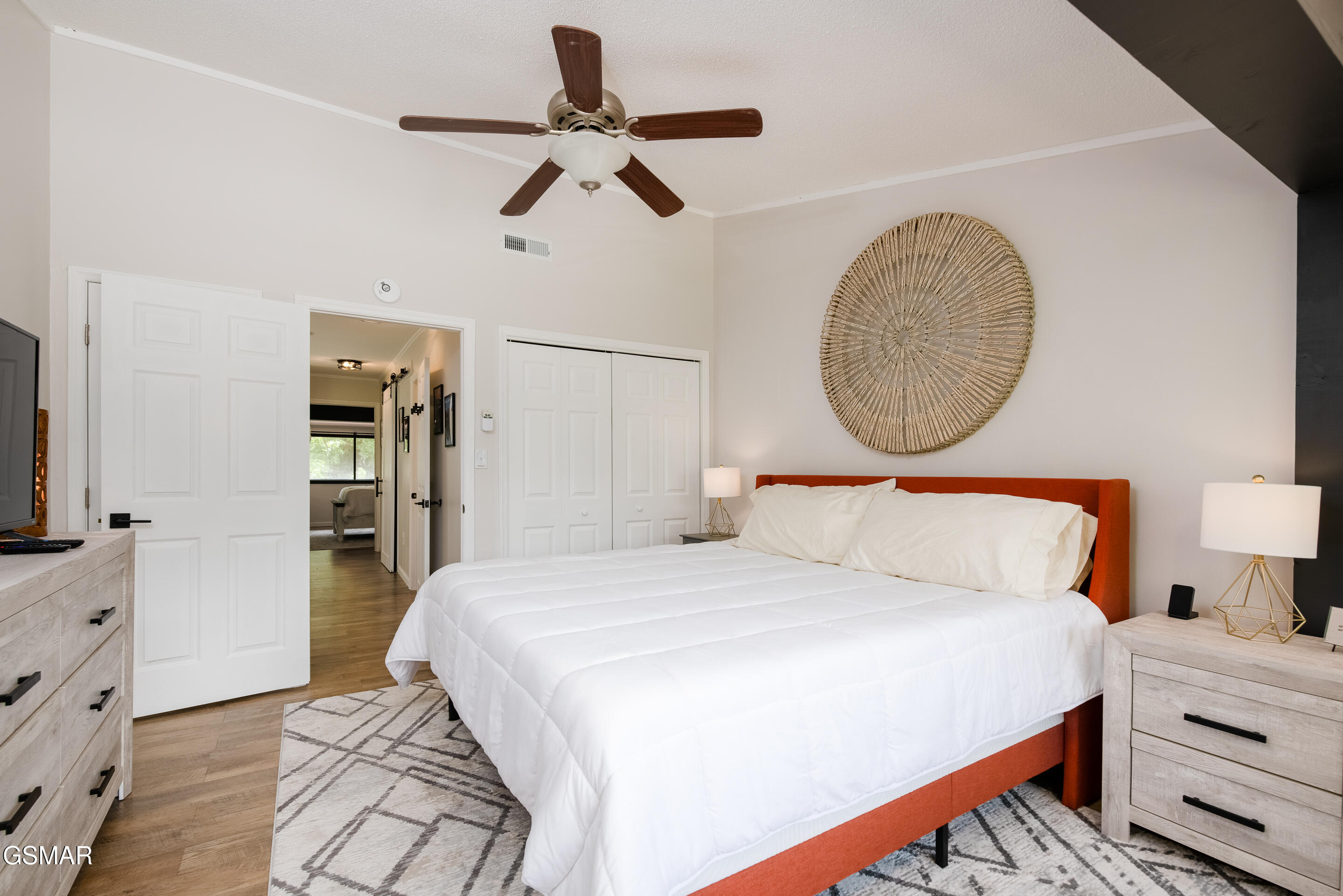 2806 Suncrest Road Pigeon Forge TN 37863