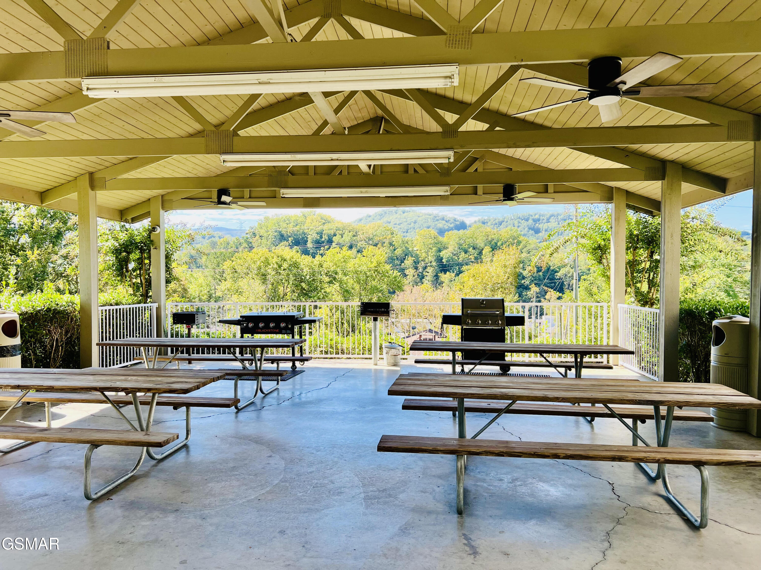 205 Ogle Drive Pigeon Forge TN 37863