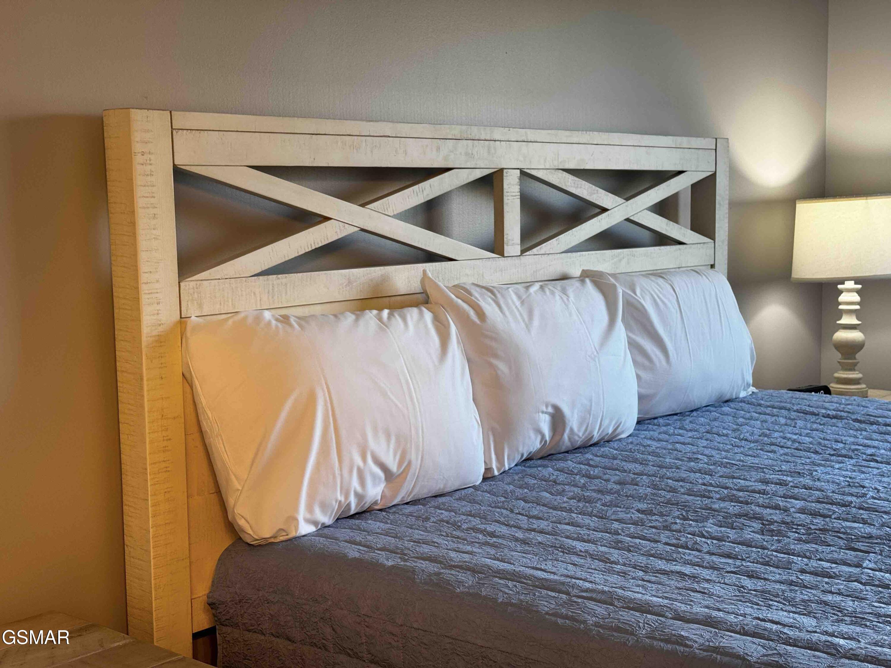 3215 N River Road Pigeon Forge TN 37863