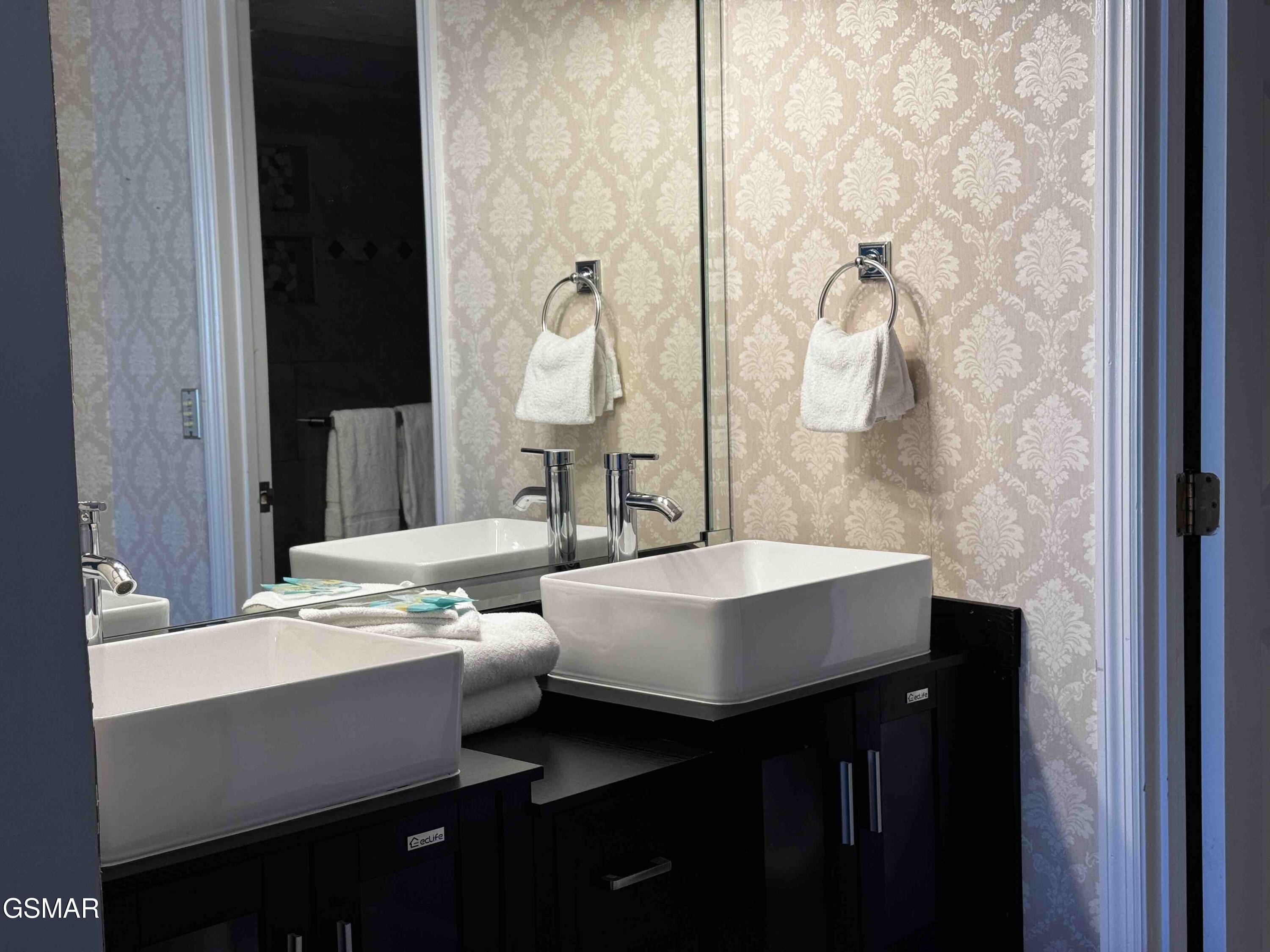 3215 N River Road Pigeon Forge TN 37863