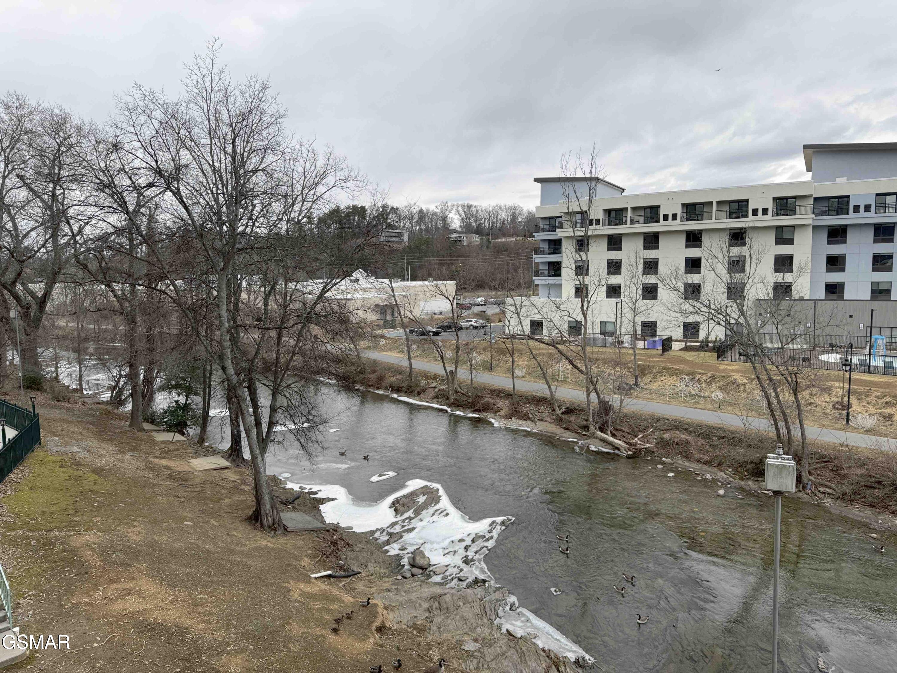 3215 N River Road Pigeon Forge TN 37863