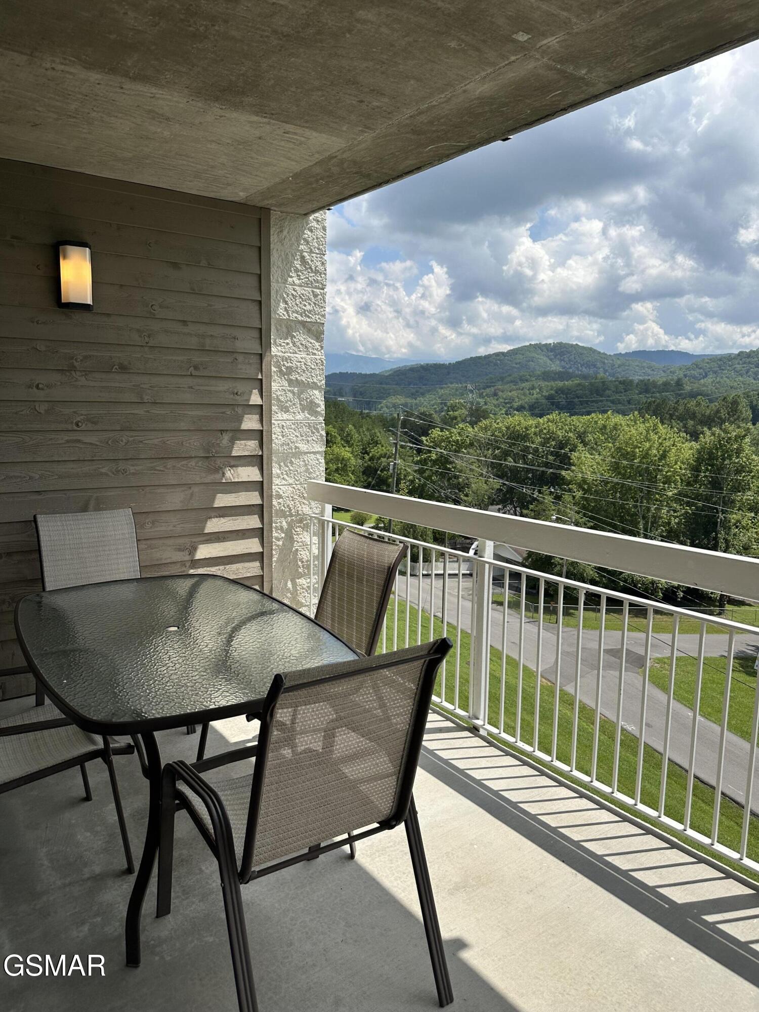 205 Ogle Drive Pigeon Forge TN 37863