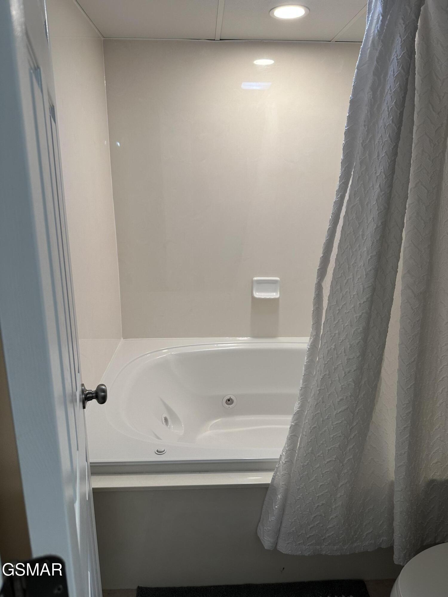 205 Ogle Drive Pigeon Forge TN 37863