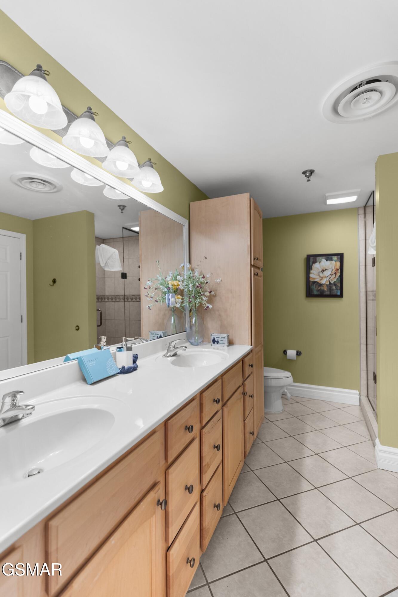 215 Woliss Gatlinburg TN 37738