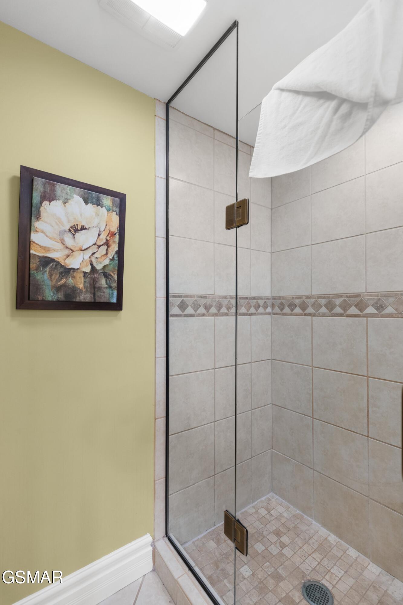 215 Woliss Gatlinburg TN 37738