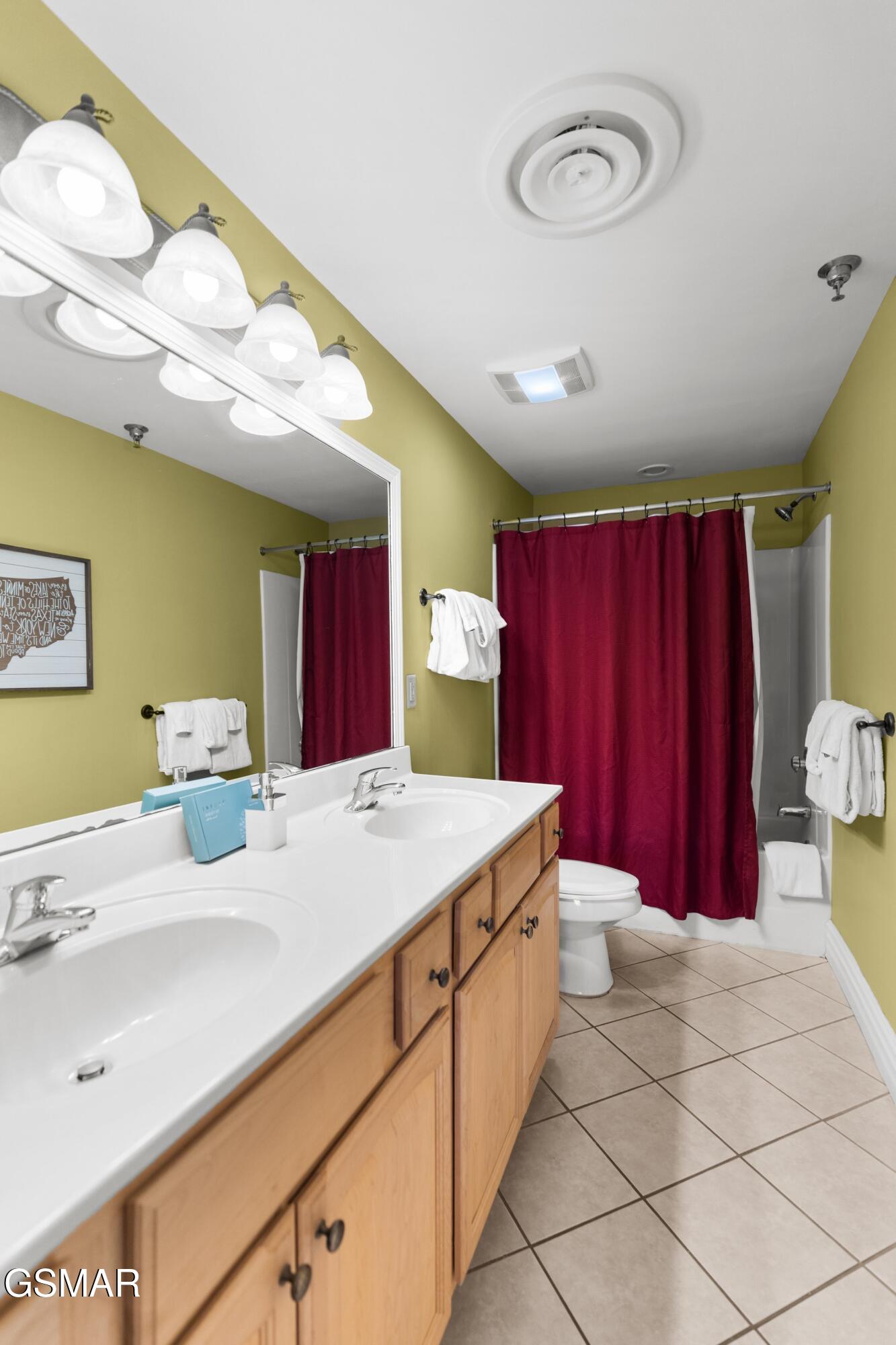 215 Woliss Gatlinburg TN 37738