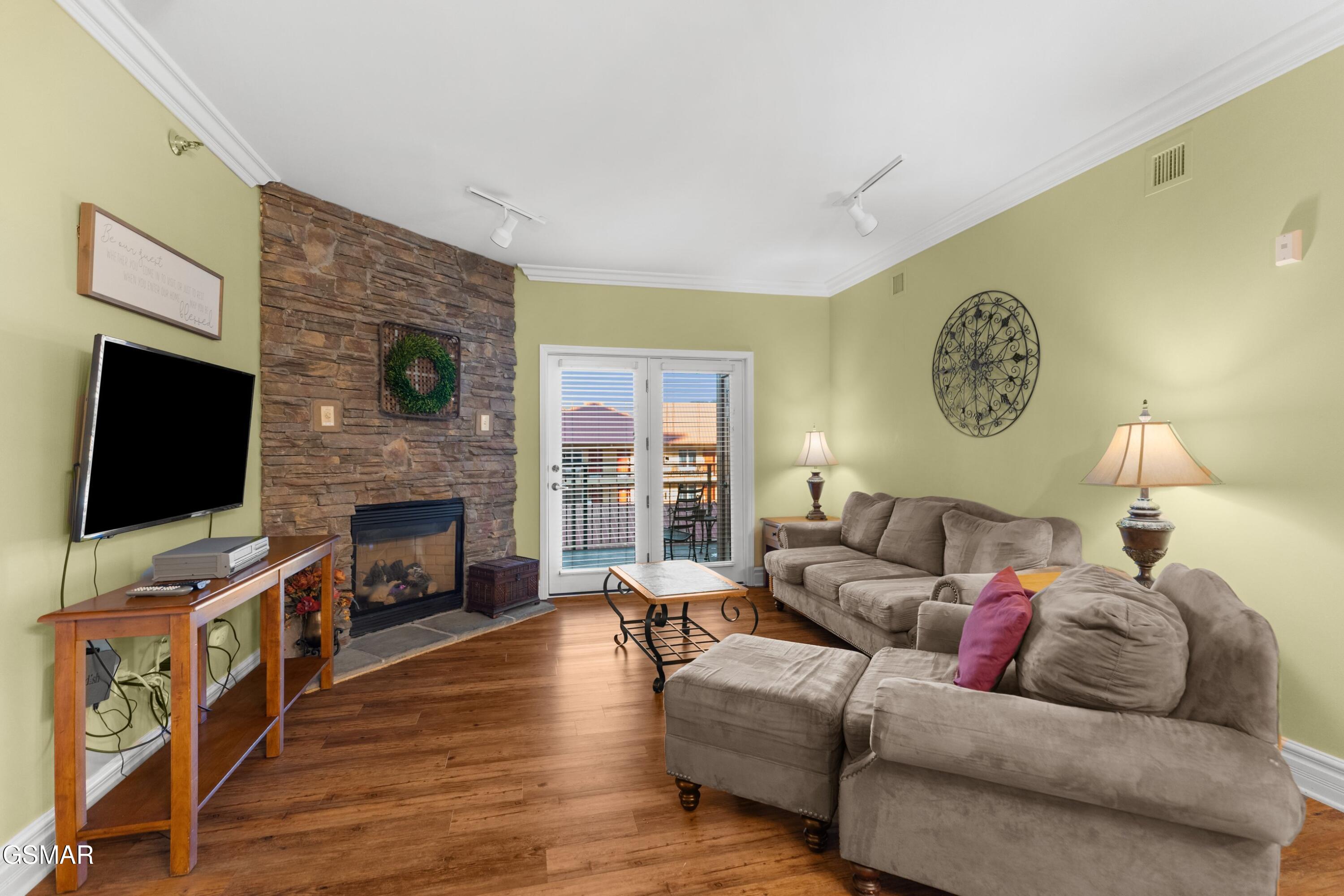 215 Woliss Gatlinburg TN 37738