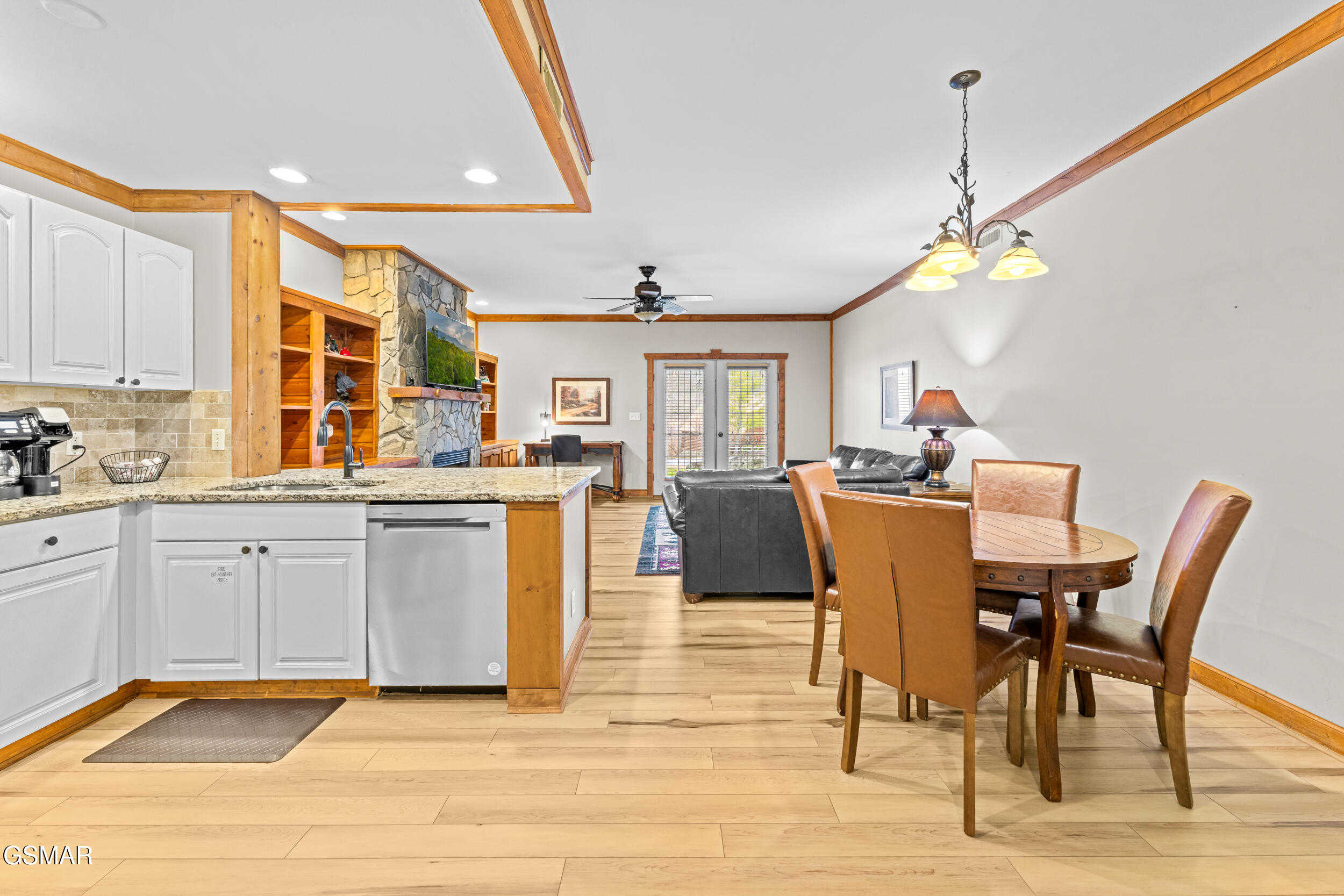 206 Forrest Loop Way Gatlinburg TN 37738
