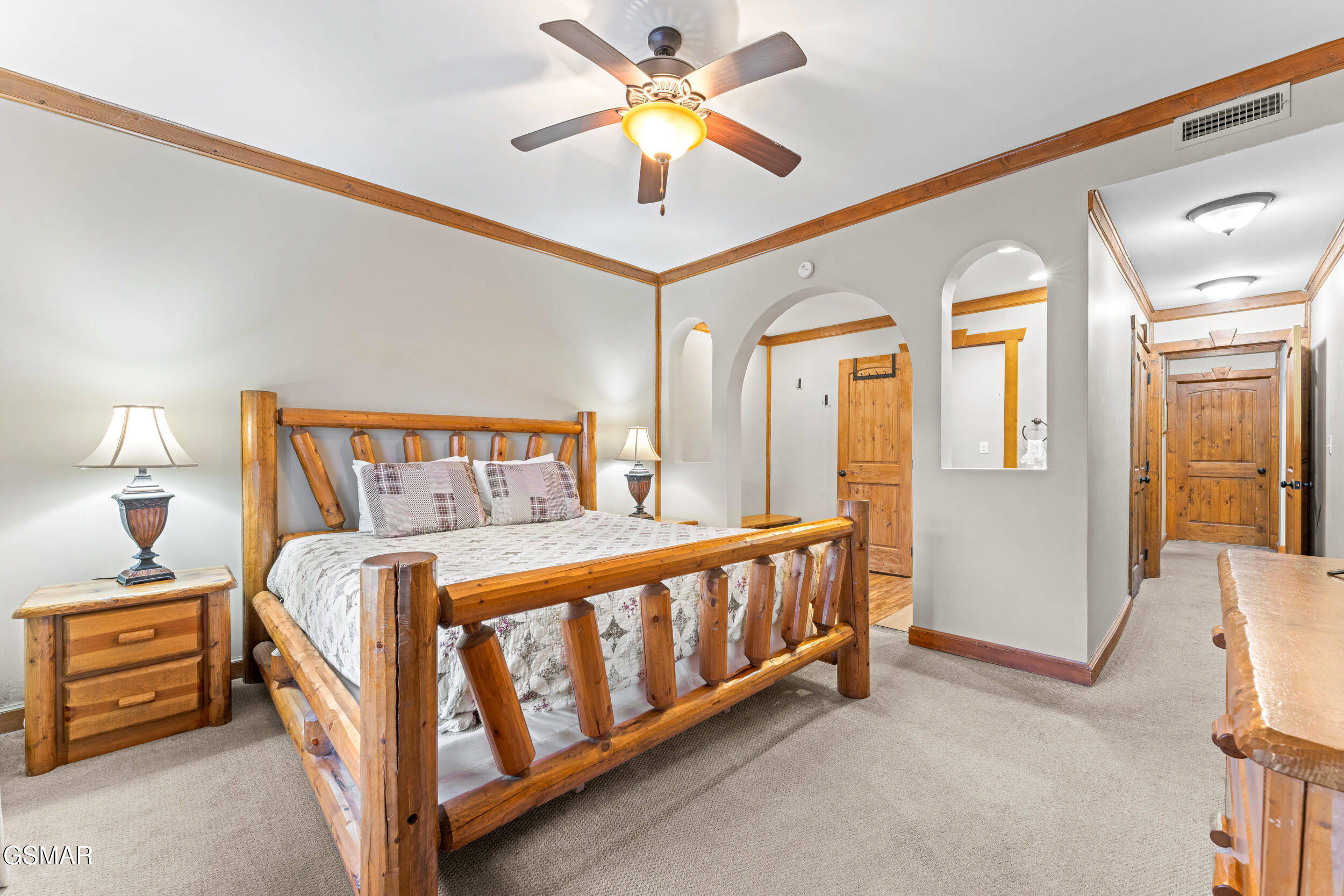 206 Forrest Loop Way Gatlinburg TN 37738