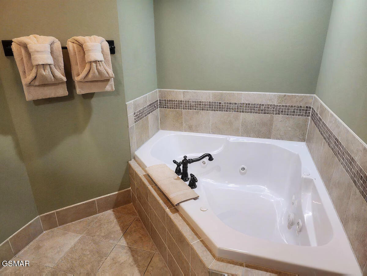 212 Dollywood Lane Pigeon Forge TN 37863