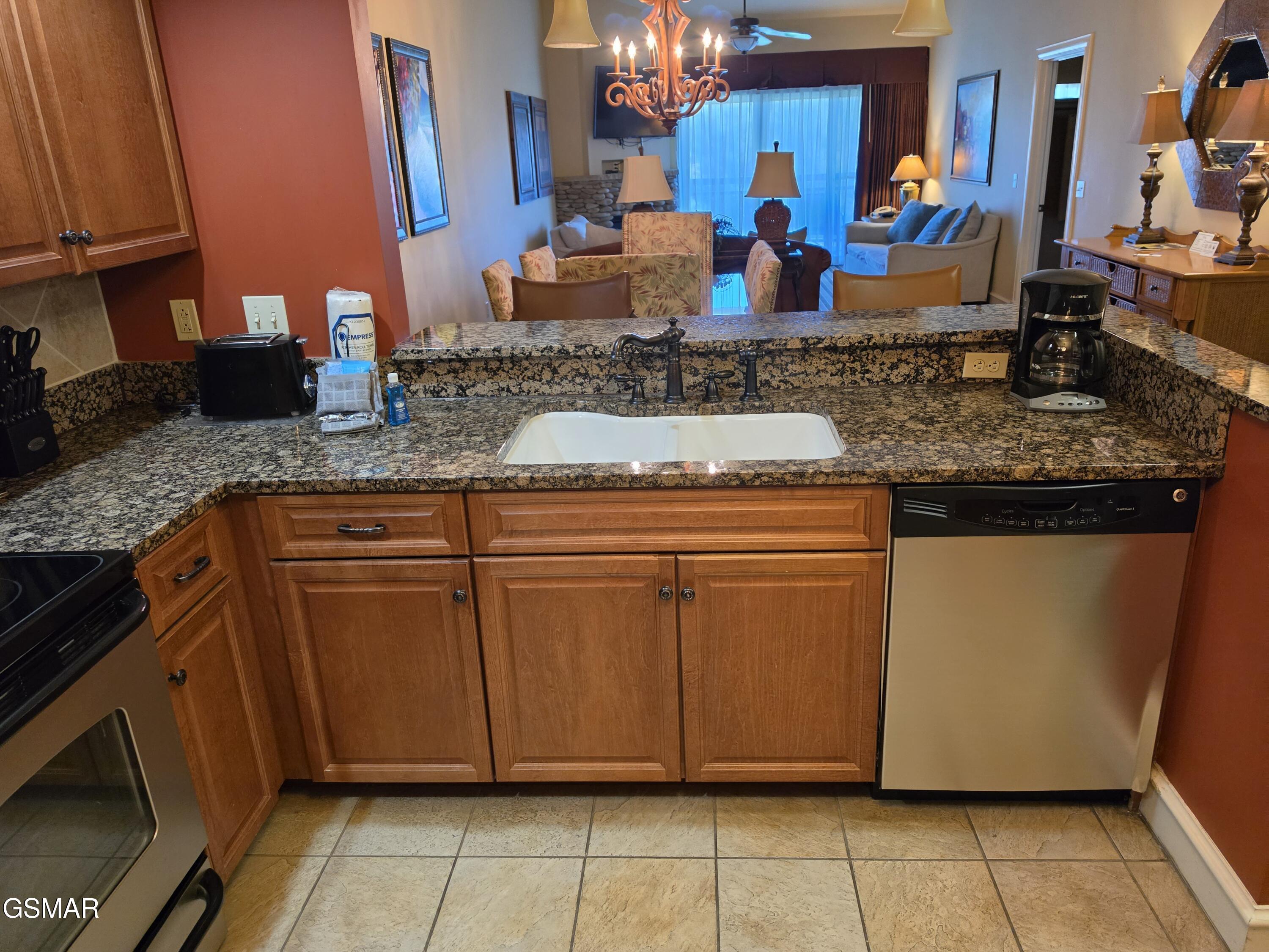 212 Dollywood Lane Pigeon Forge TN 37863