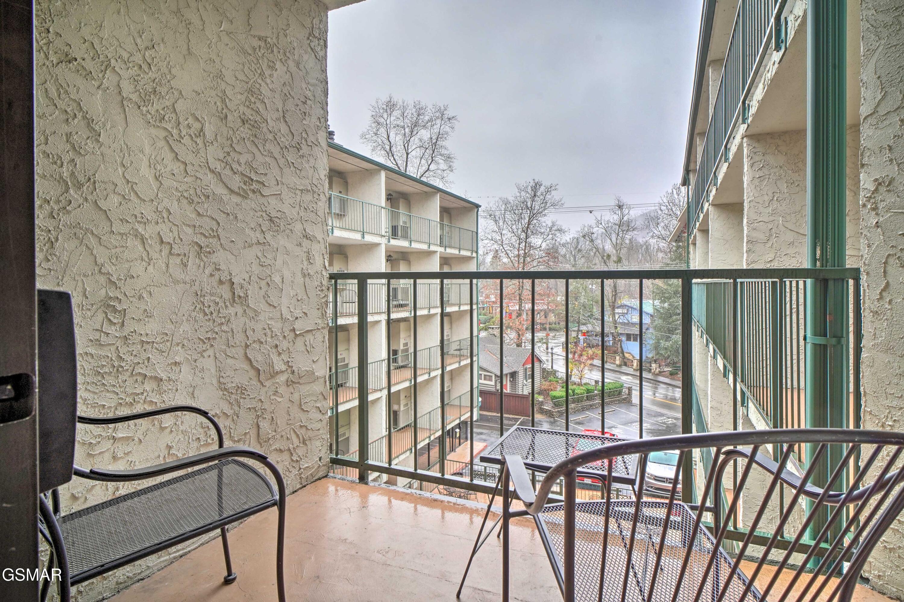 685 River Road Gatlinburg TN 37738