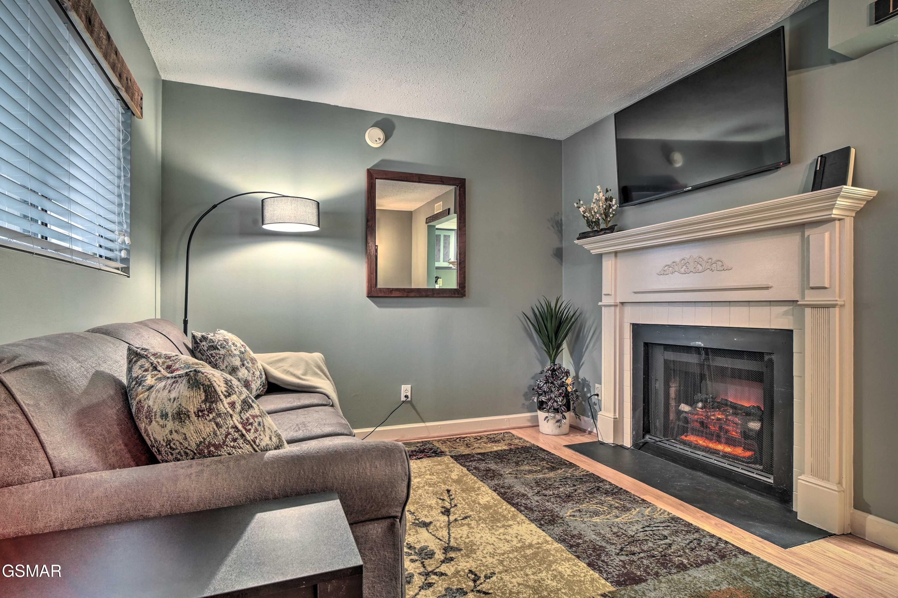685 River Road Gatlinburg TN 37738