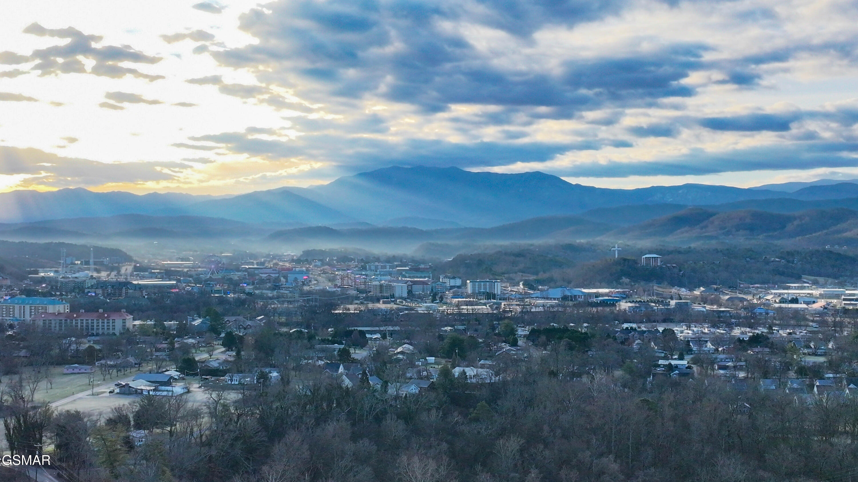 712 Snowflower Circle Pigeon Forge TN 37863