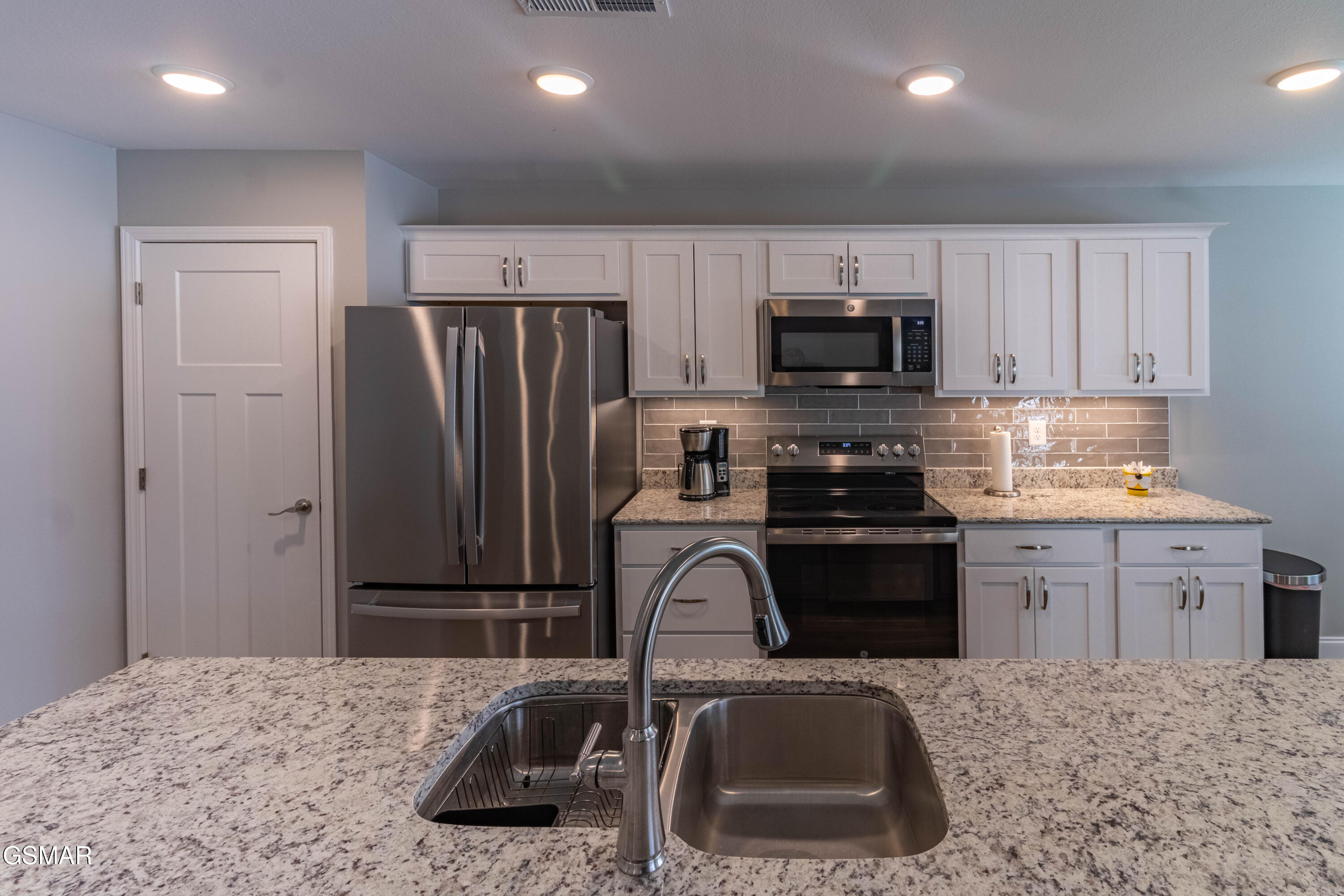 712 Snowflower Circle Pigeon Forge TN 37863